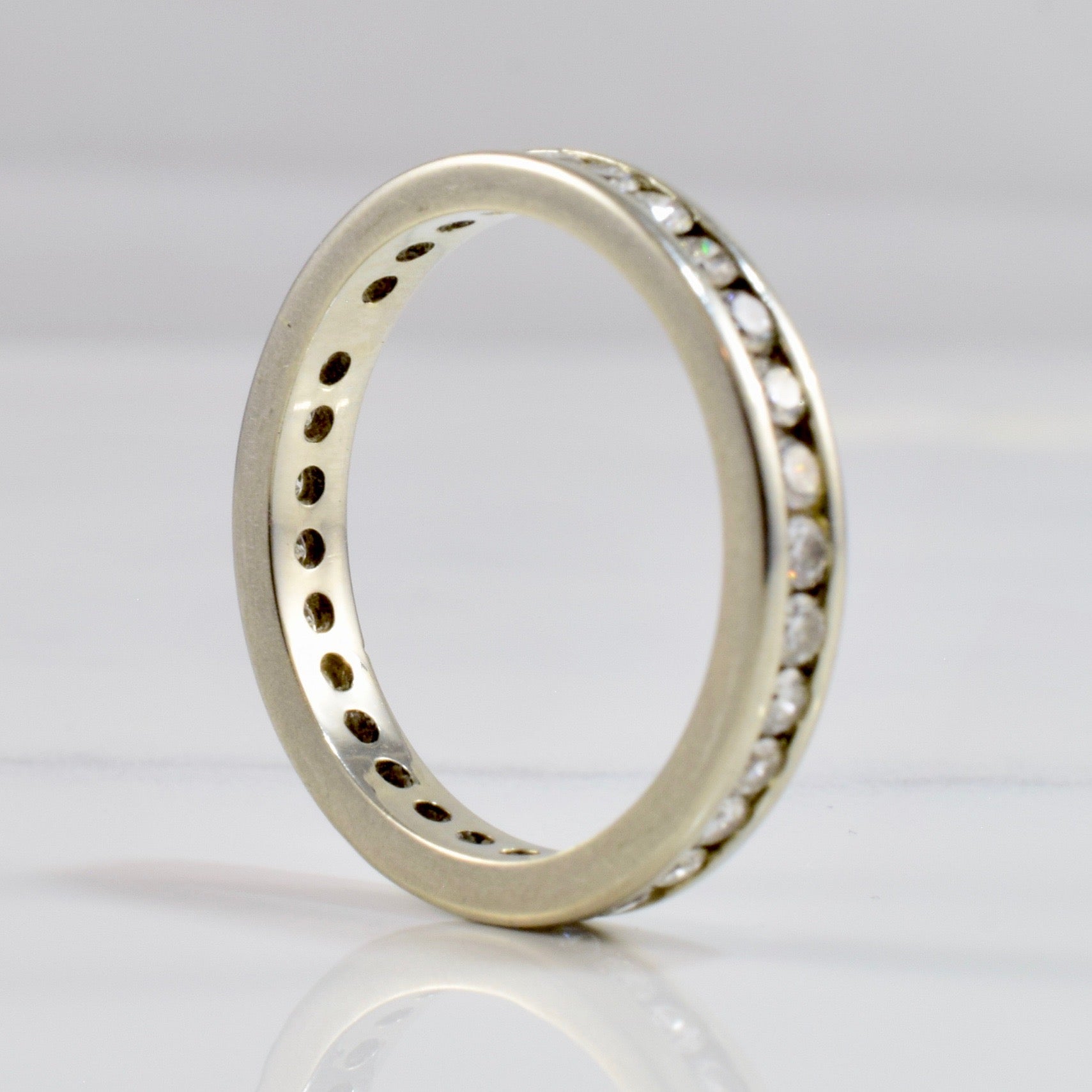 Full Eternity Diamond Band | 0.67 ctw SZ 7 |