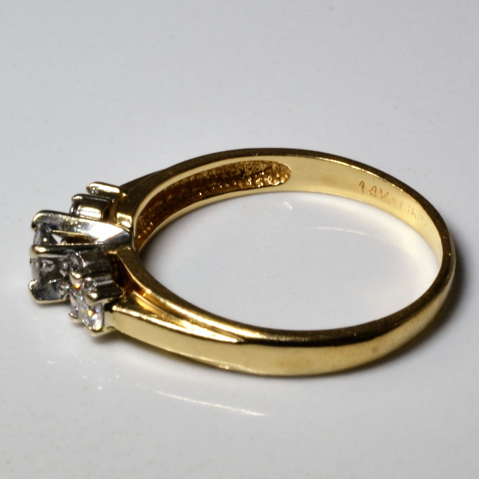 Cluster Diamond Engagement Ring | 0.47ctw | SZ 8.25 |