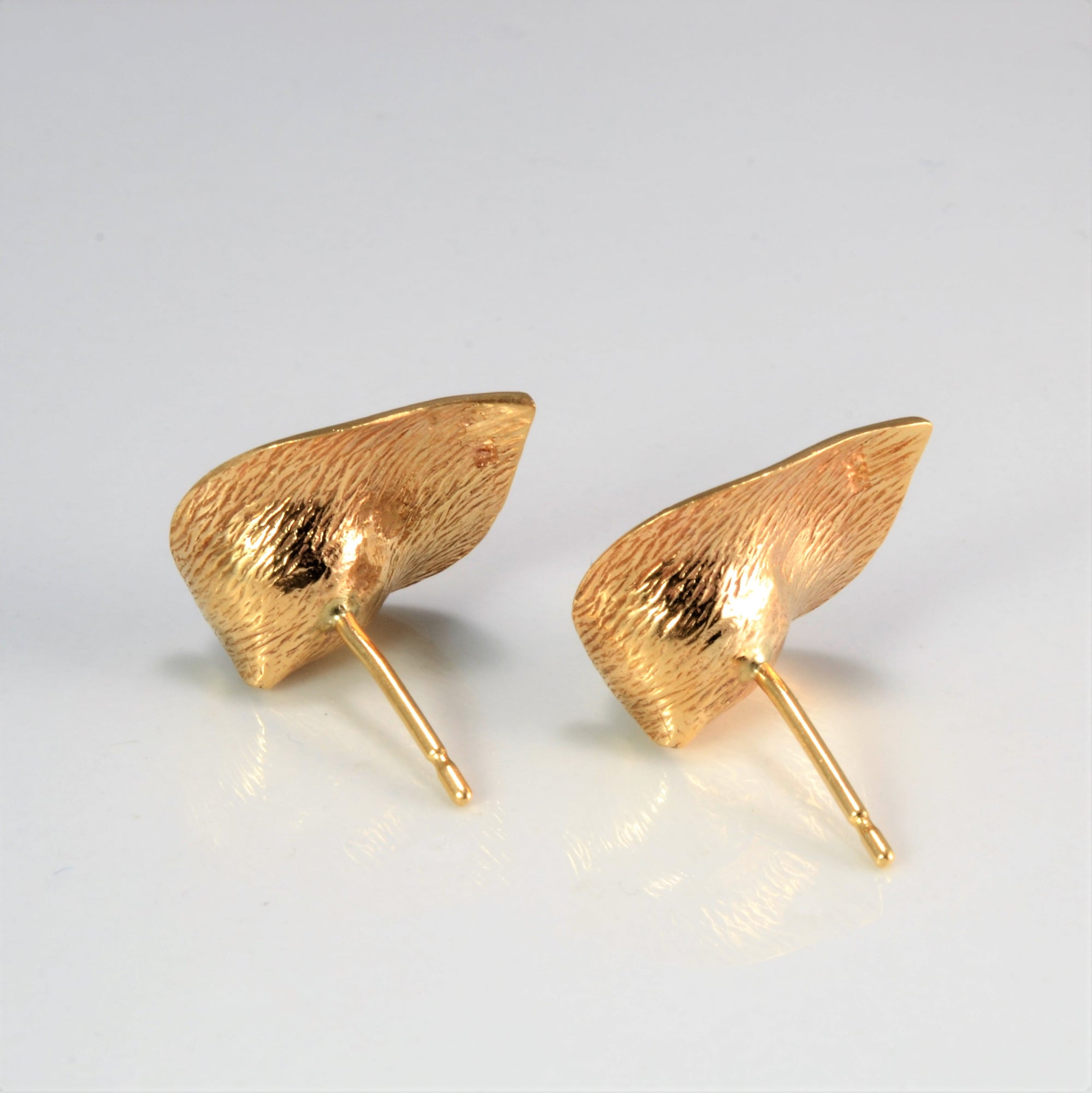 Leaf Design Pearl Earrings