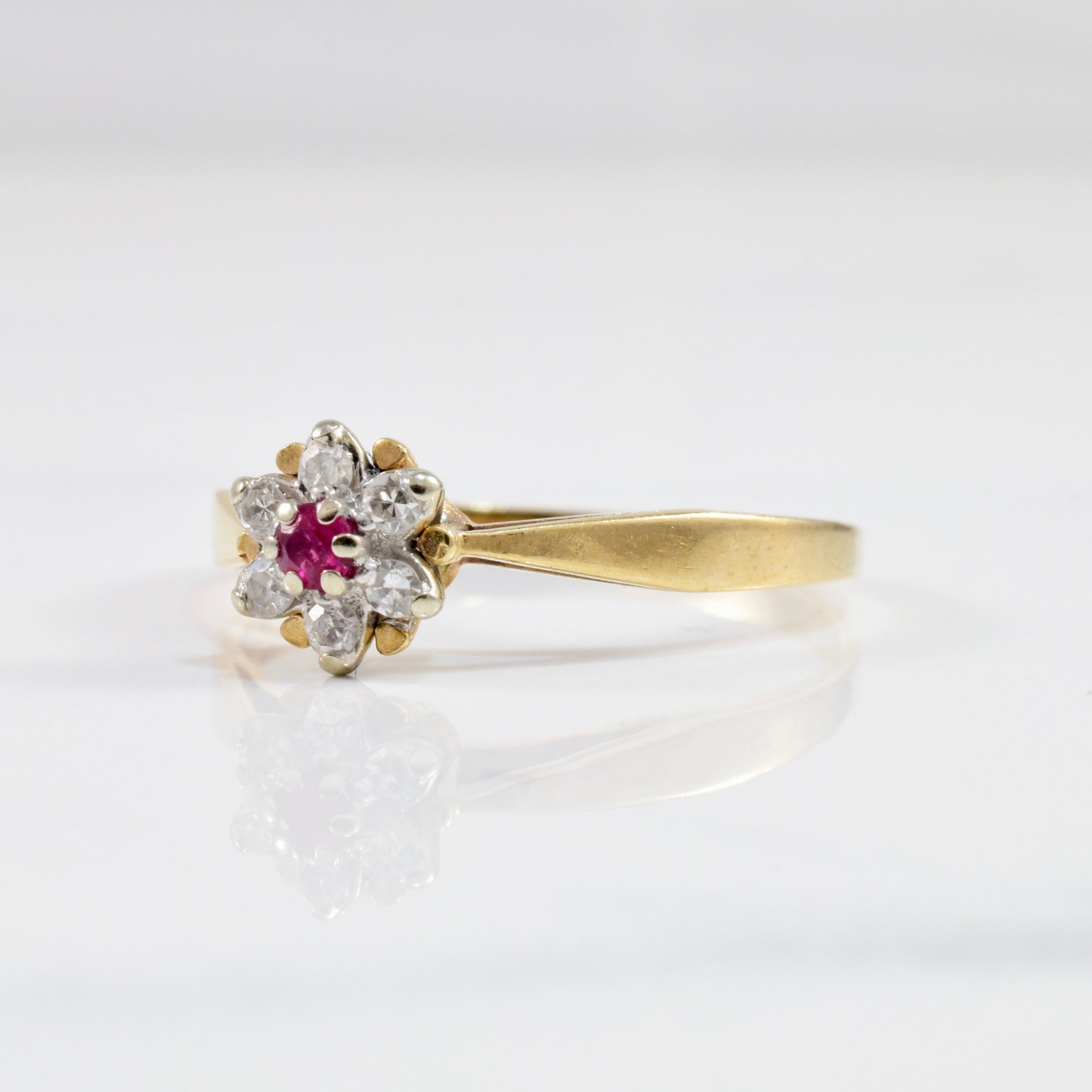 Floral Diamond & Ruby Ring | 0.10 ctw SZ 8 |