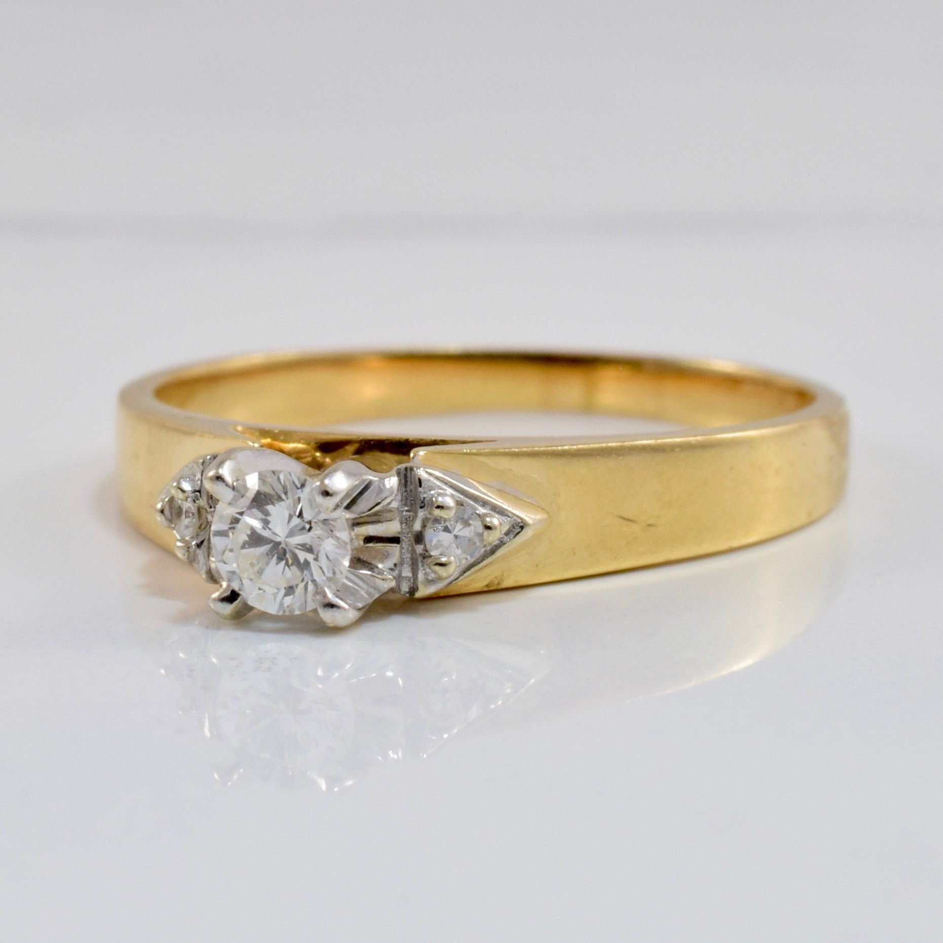 Diamond Engagement Ring | 0.18 ctw SZ 7.5 |