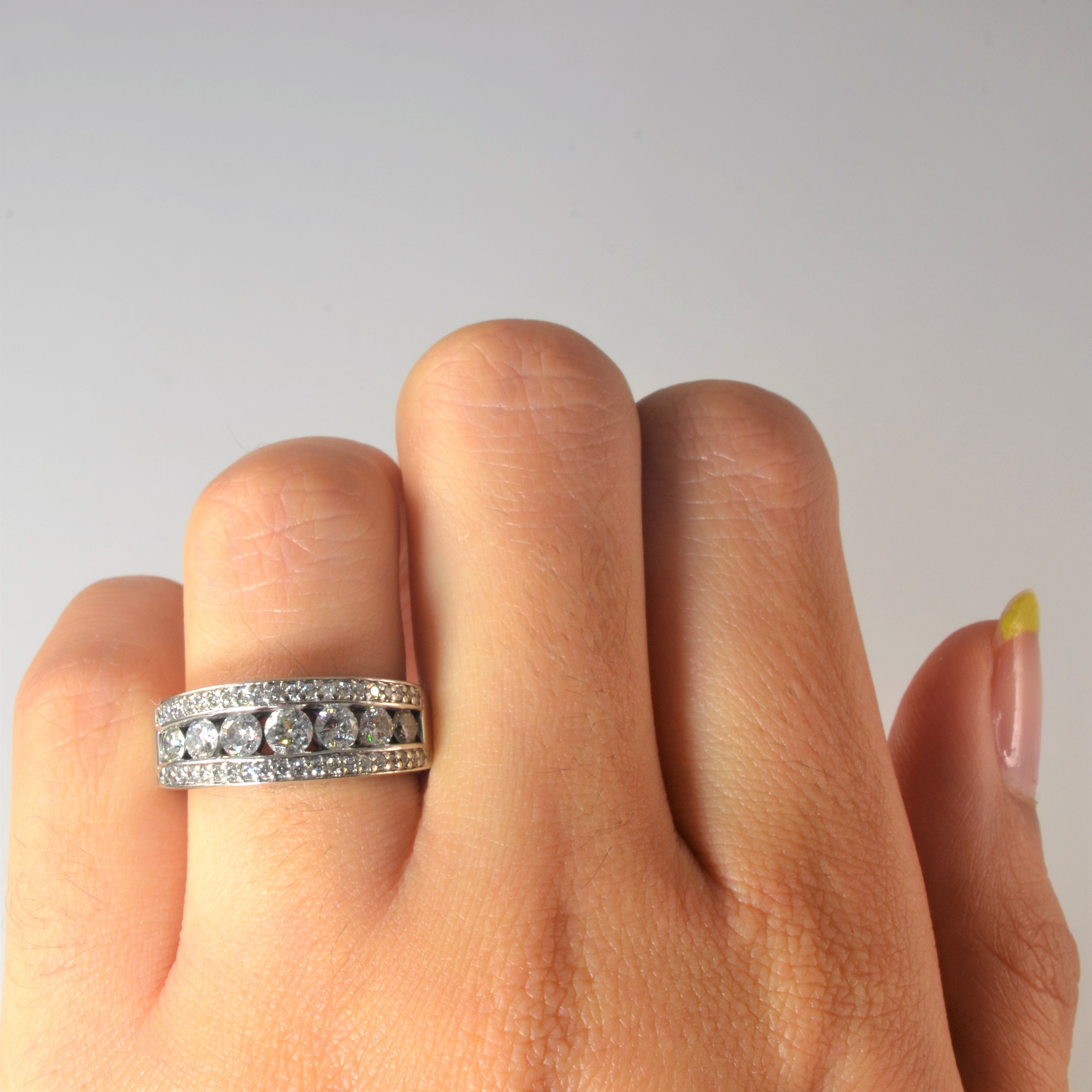 Bague sertie de diamants en canal | 0,92 ct | Taille 5,75 | 