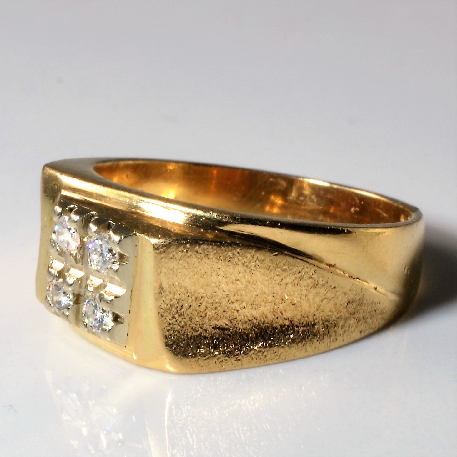 Grid Set Four Stone Diamond Ring | 0.10ctw | SZ 5.75 |