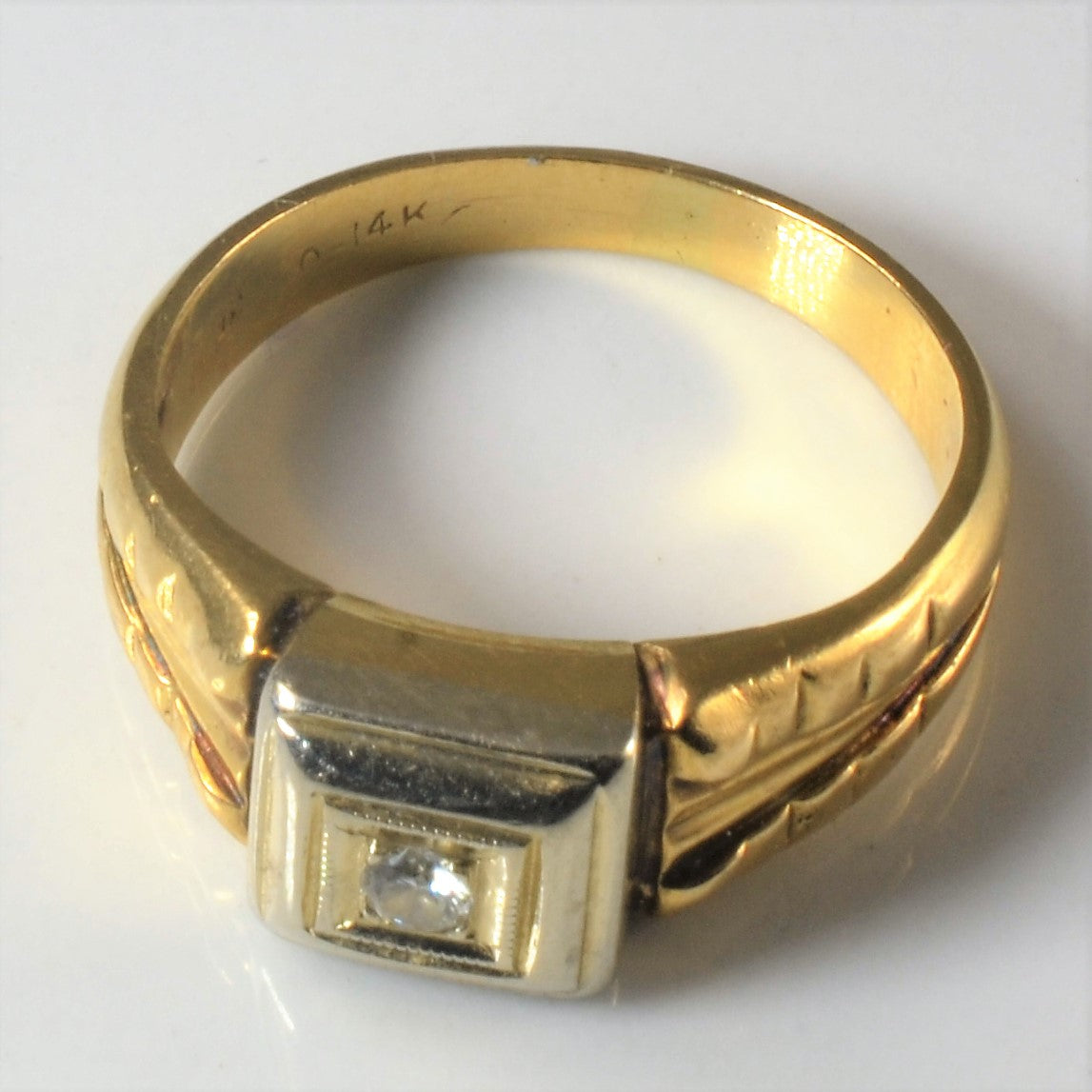 1930s Illusion Set Diamond Ring | 0.04ct | SZ 7 |