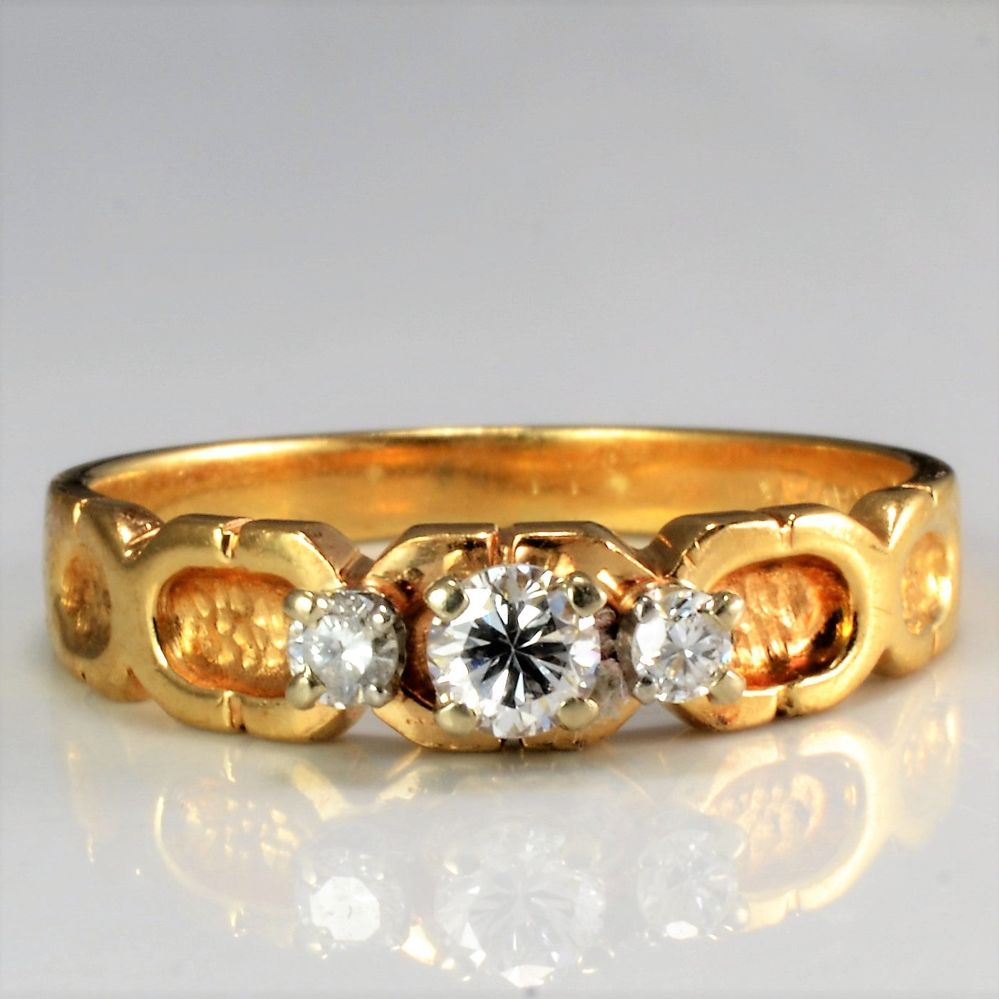 Three Stone Diamond Ladies Ring | 0.25 ctw, SZ 6.5 |