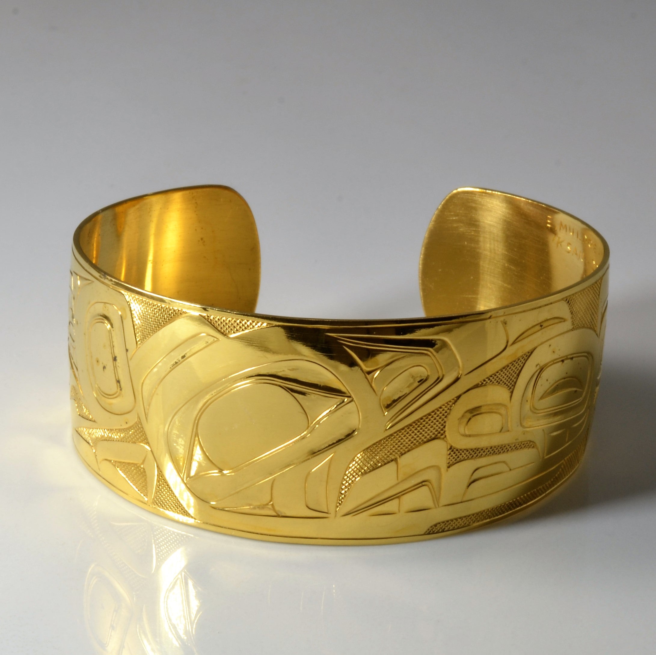22k Yellow Gold Indigenous Art Cuff | 6" |