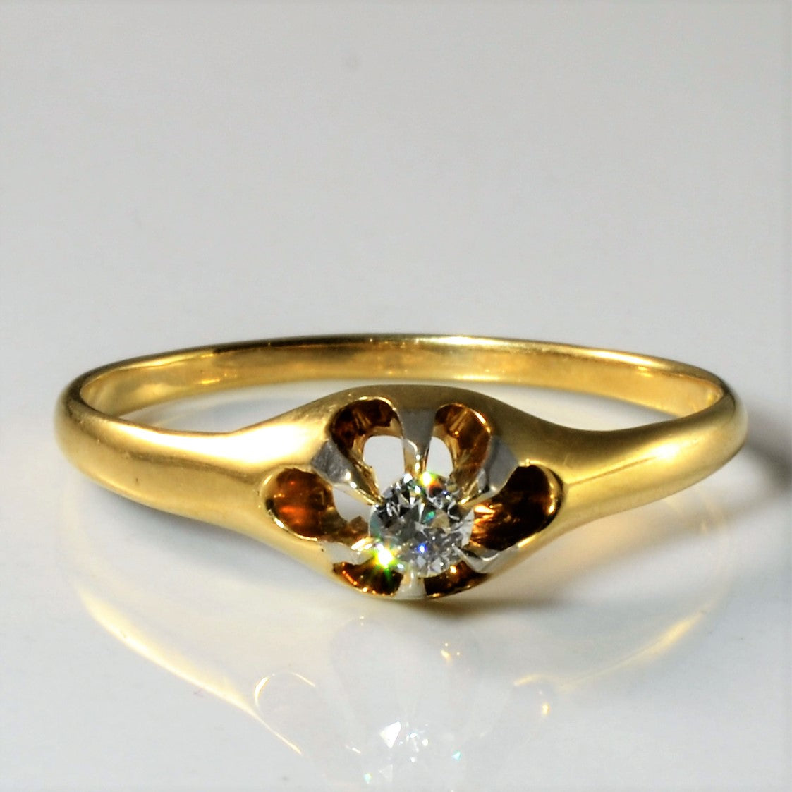 Vintage Belcher Set Solitaire Diamond Ring | 0.08ct | SZ 8 |