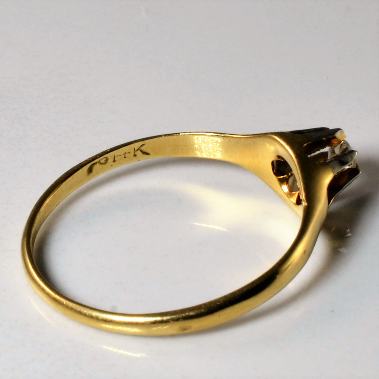 Vintage Belcher Set Solitaire Diamond Ring | 0.08ct | SZ 8 |