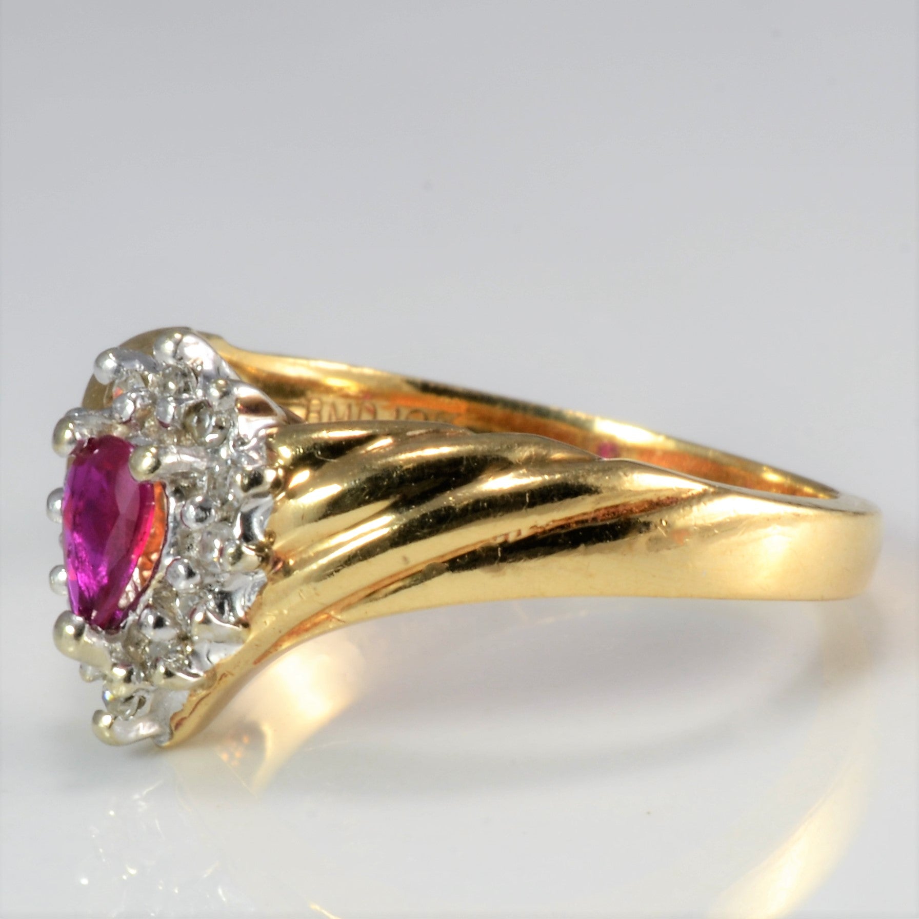 Chevron Cluster Diamond & Ruby Ring | 0.10 ctw, SZ 7 |