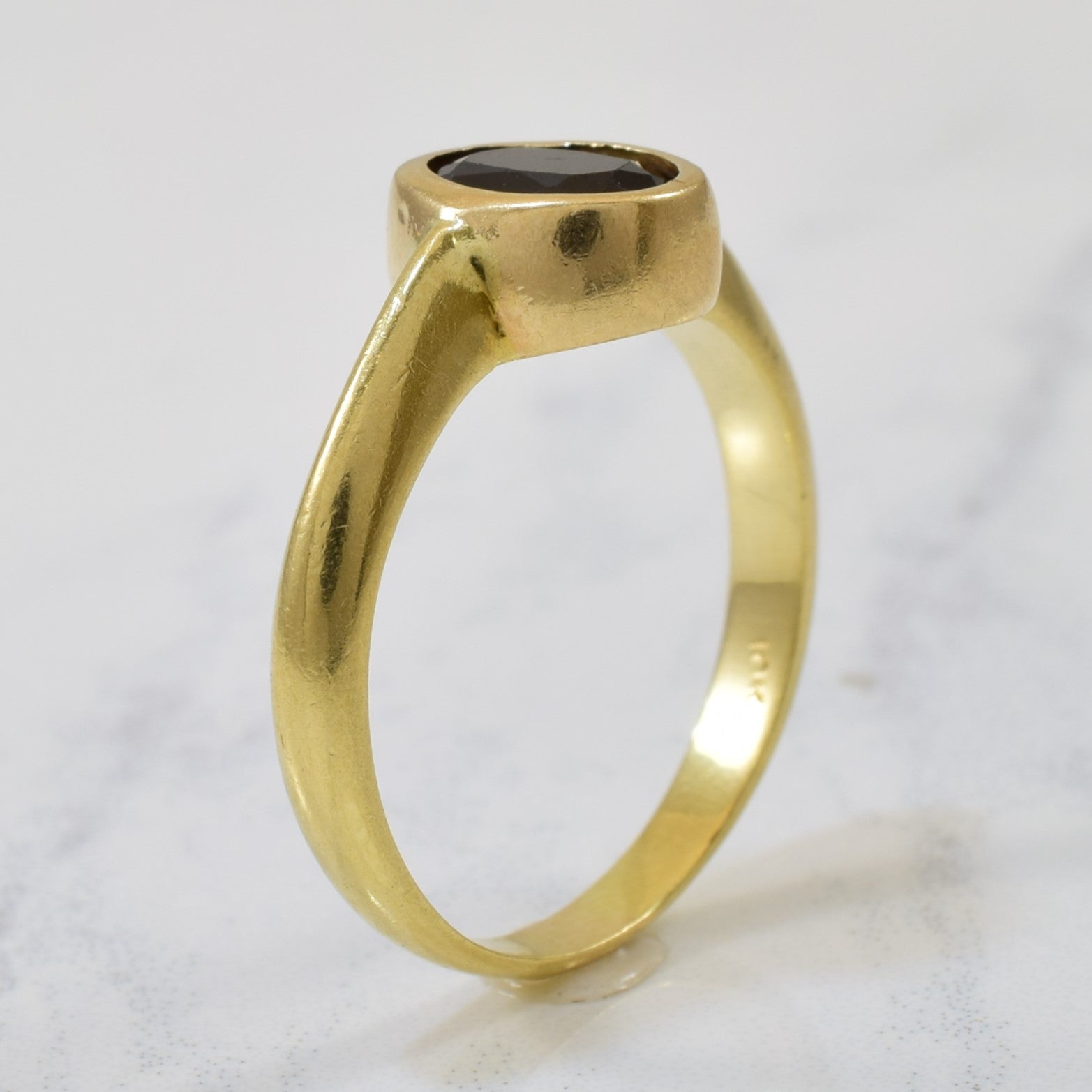 Bezel Set Solitaire Sapphire Ring | 1.90ct | SZ 8 |