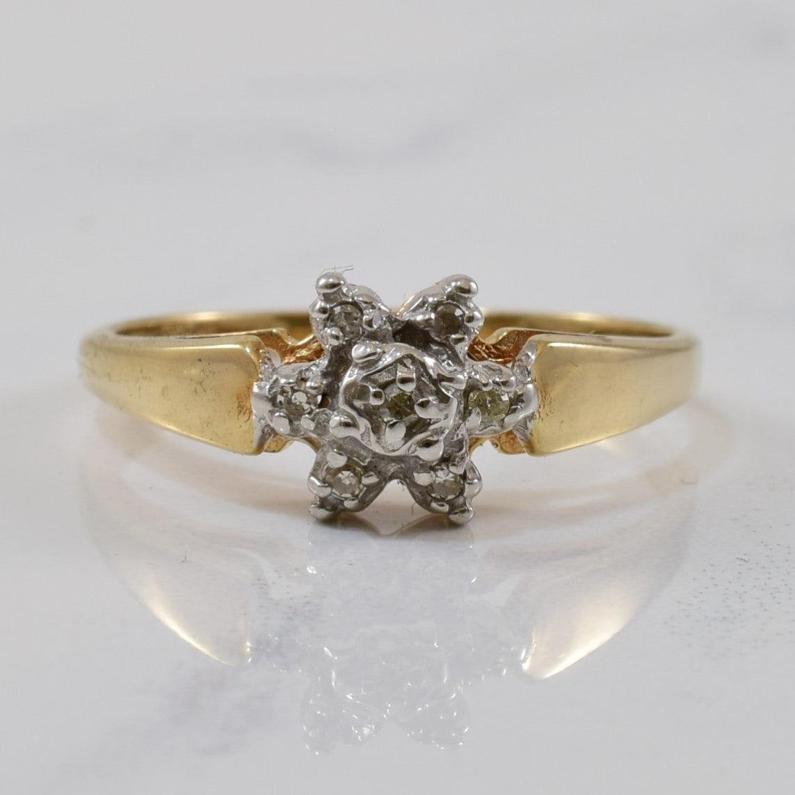 Floral Cluster Diamond Ring | 0.06ctw | SZ 6.75 |