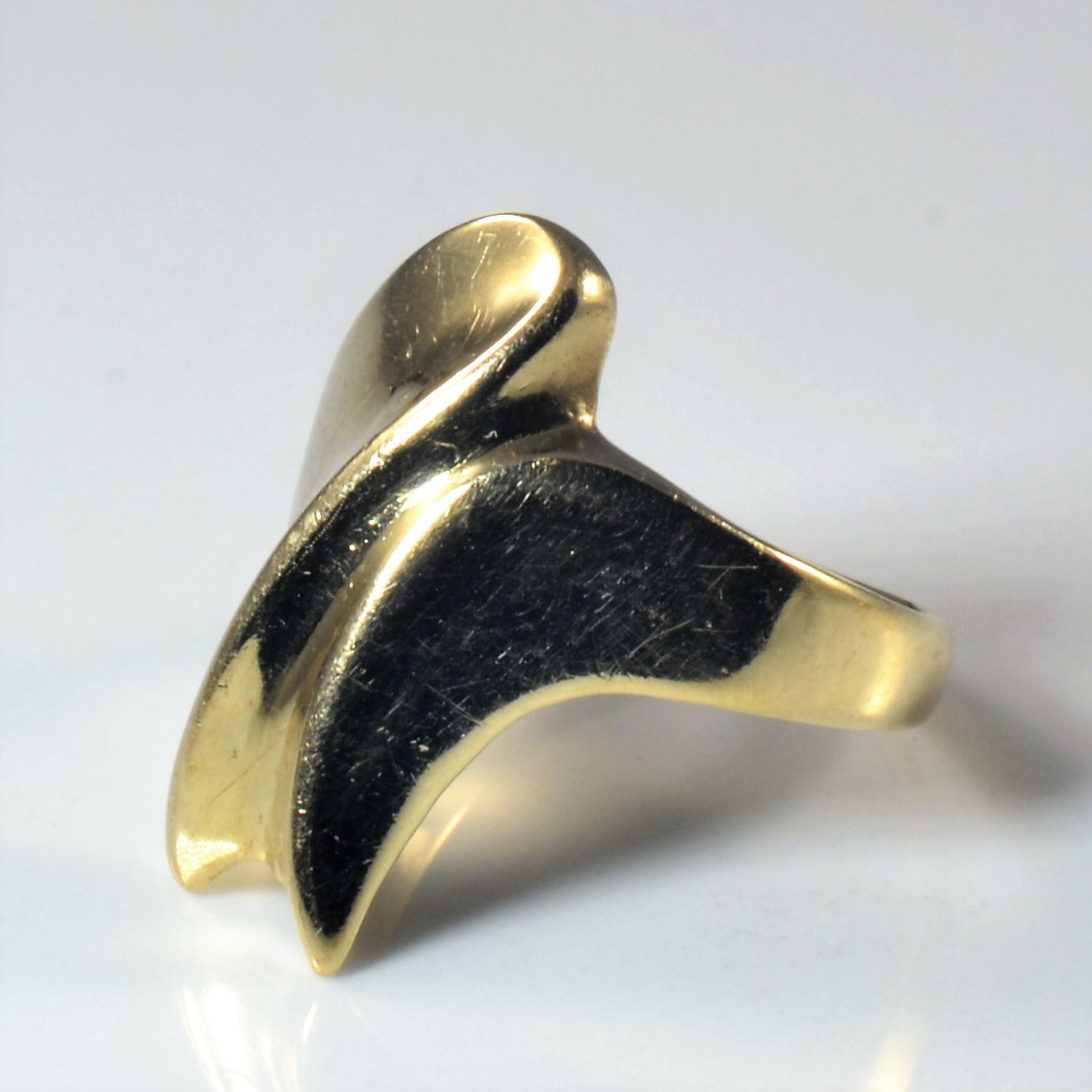 Wide Wave Gold Cocktail Ring | SZ 6 |