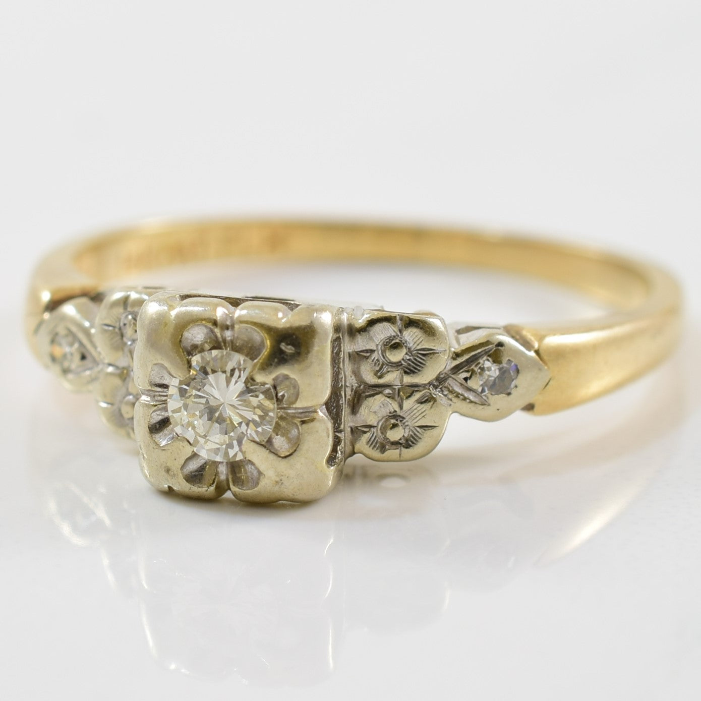 Illusion Set Diamond Floral Design Ring | 0.09 ctw | SZ 5.75 |