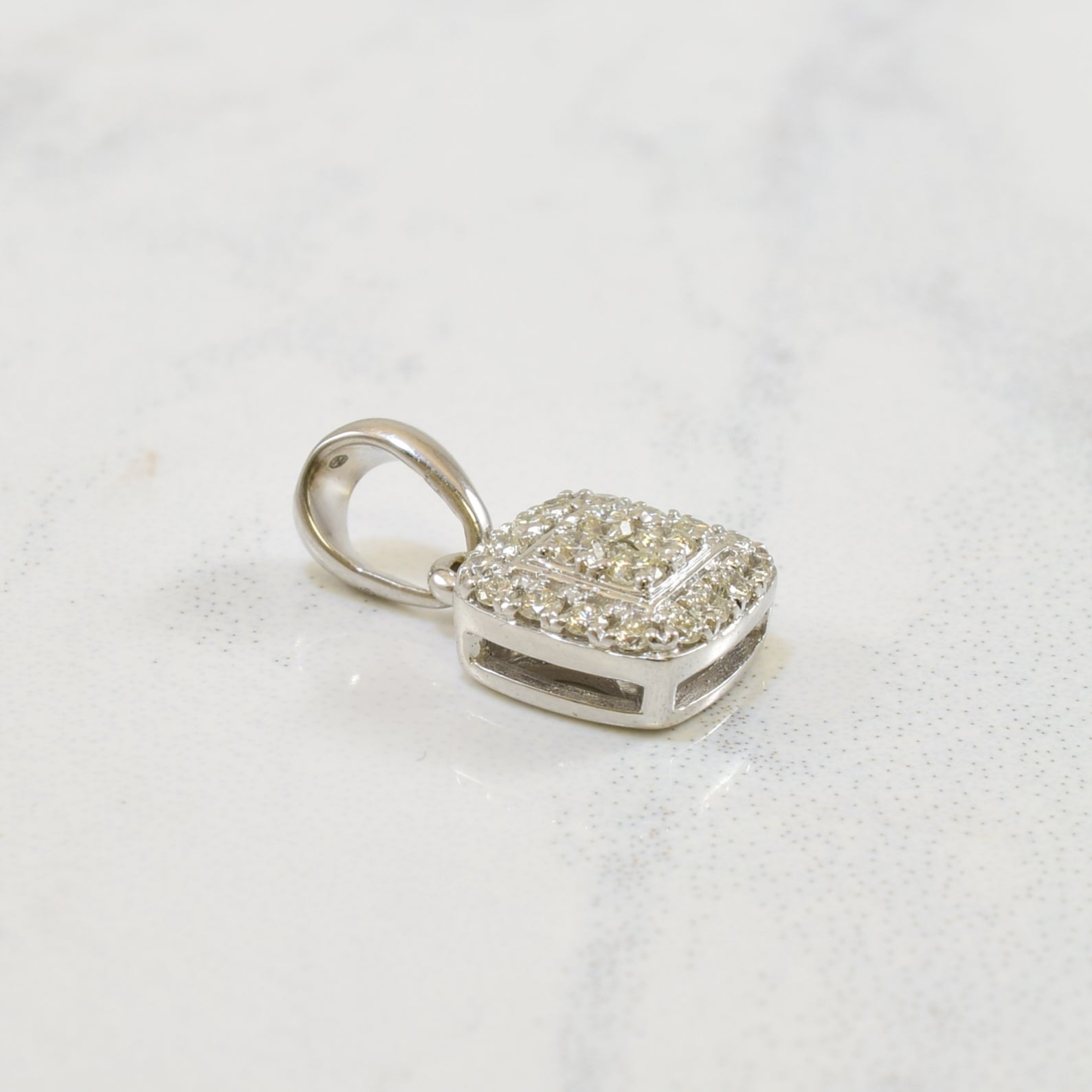Diamond Grid Pendant | 0.16ctw |