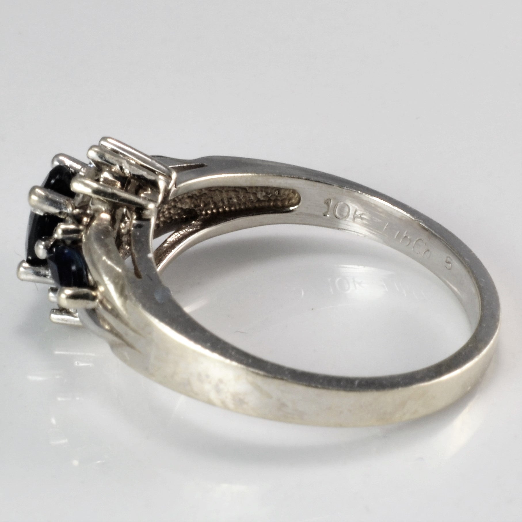 Sapphire & Diamond Ladies Cocktail Ring | 0.10 ctw, SZ 5.75 |