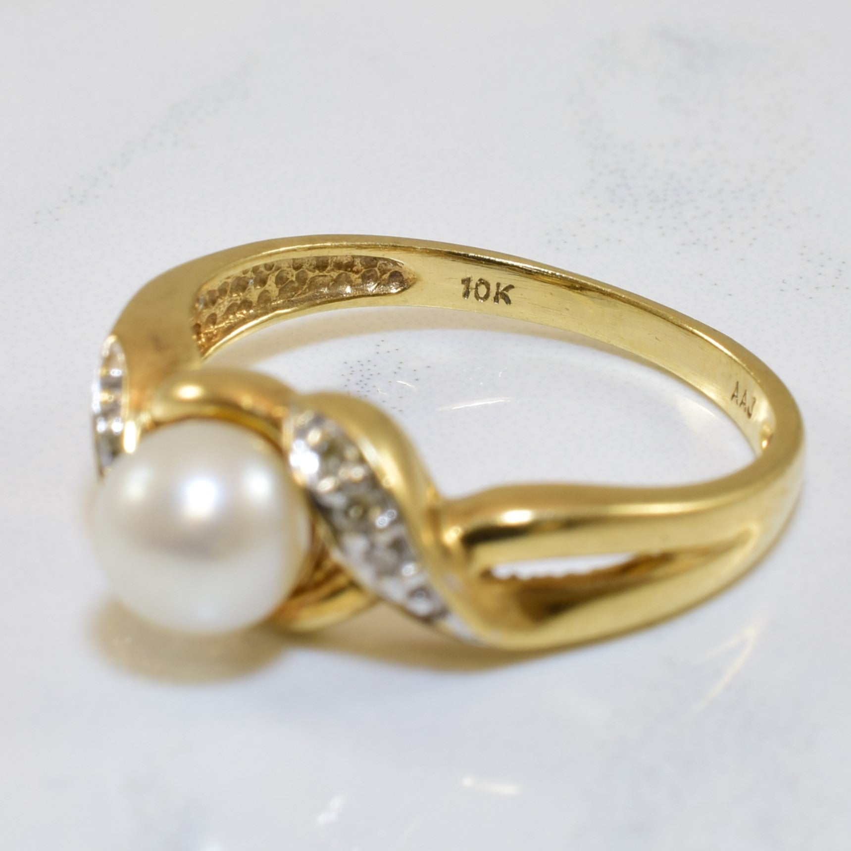 Diamond & Pearl Bypass Twist Ring | 1.29ctw | SZ 6.5 |