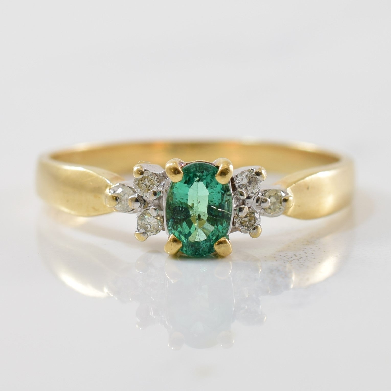 Emerald & Diamond Ring | 0.20ct, 0.05ctw | SZ 6.5 |