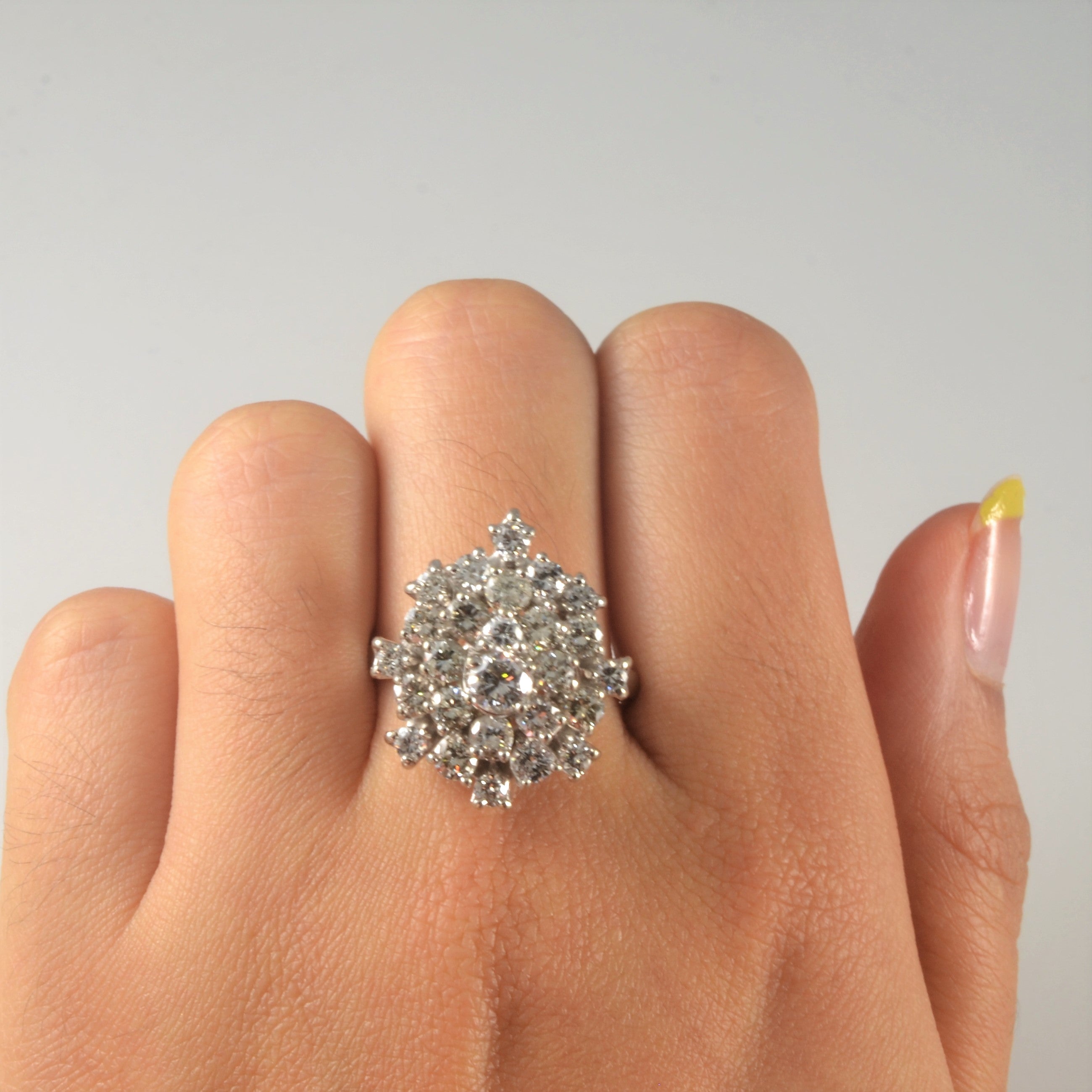 Unique Diamond Cluster Burst Cocktail Ring | 2.77ctw | SZ 9.25 |