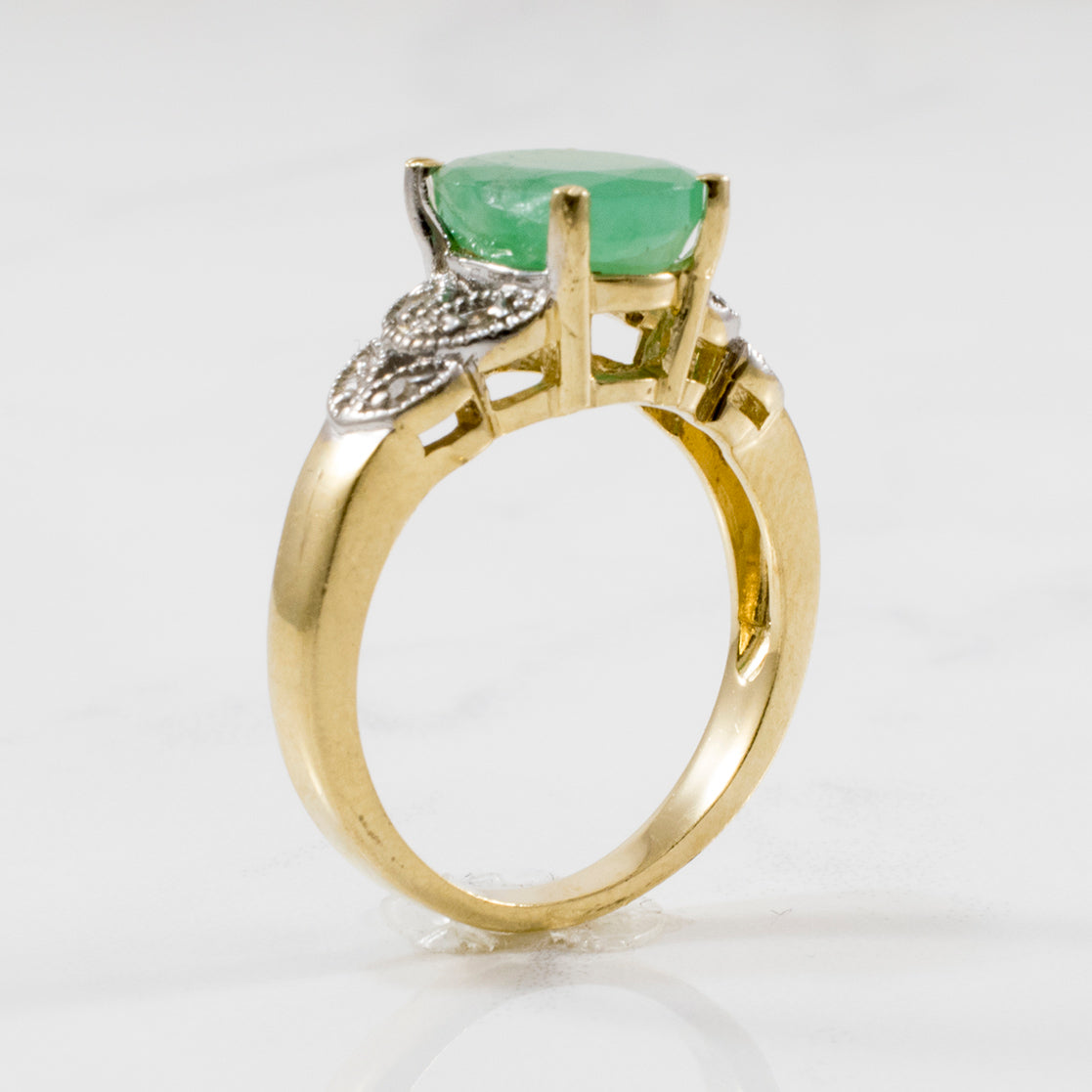 Milgrain & Diamond Detailed Oval Emerald Ring | 2.30ct , 0.04ctw | SZ 6.5 |