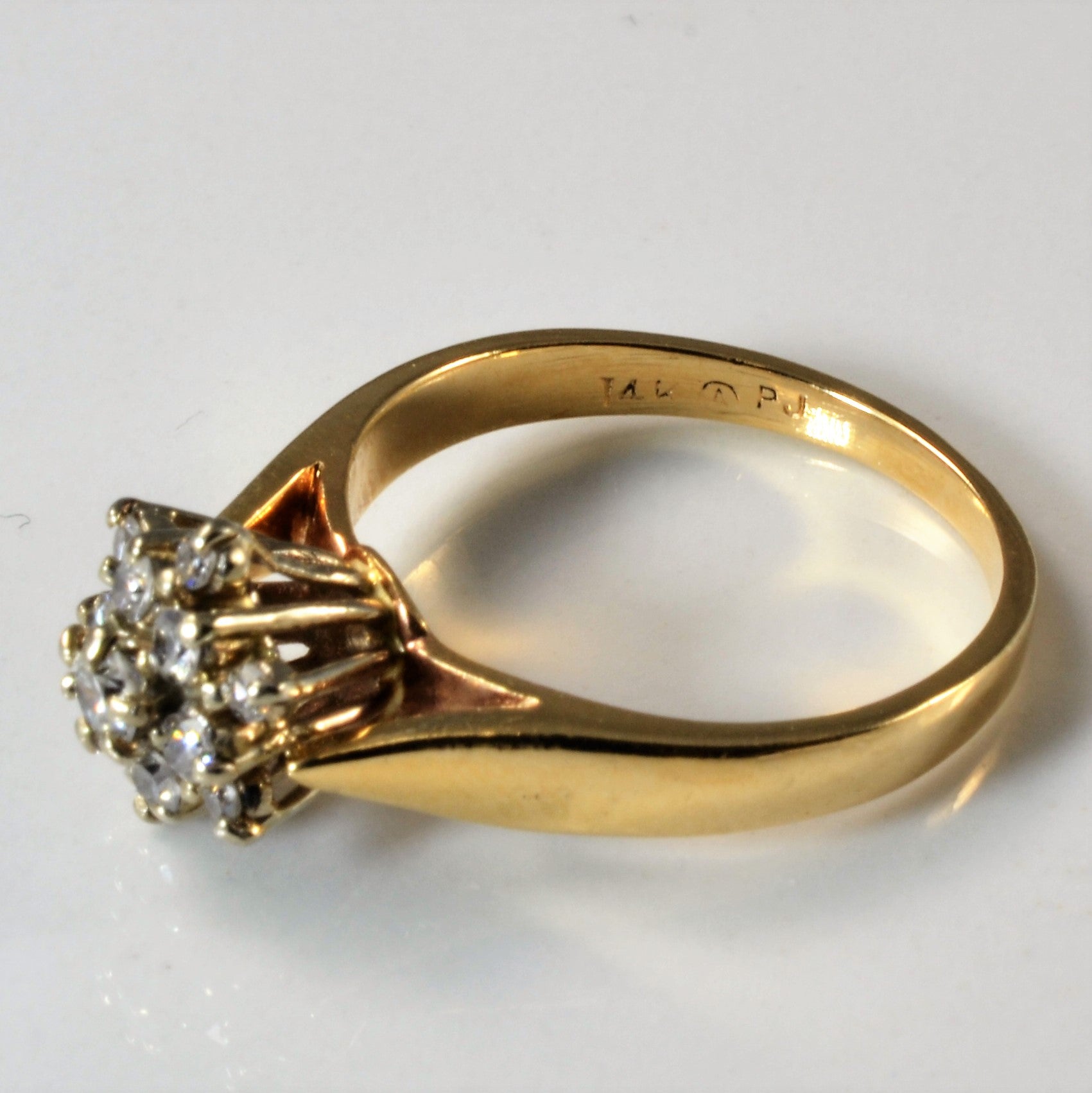 Classic Diamond Cluster Ring | 0.23 ctw, SZ 5.75 |