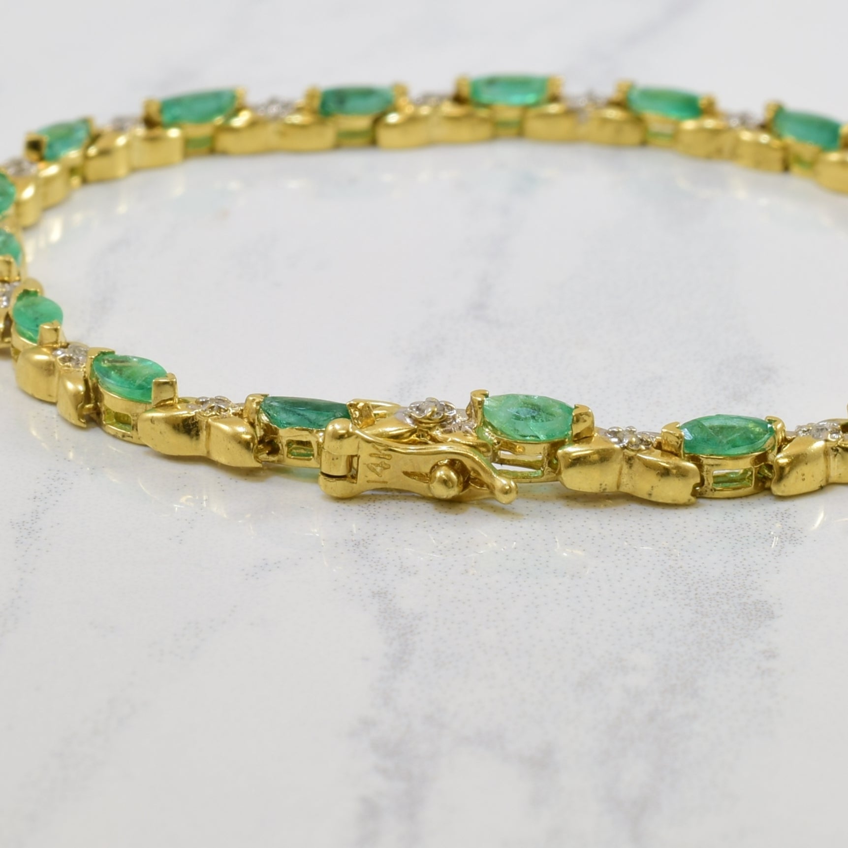 Emerald & Diamond Bracelet | 1.44ctw, 0.09ctw | 7" |