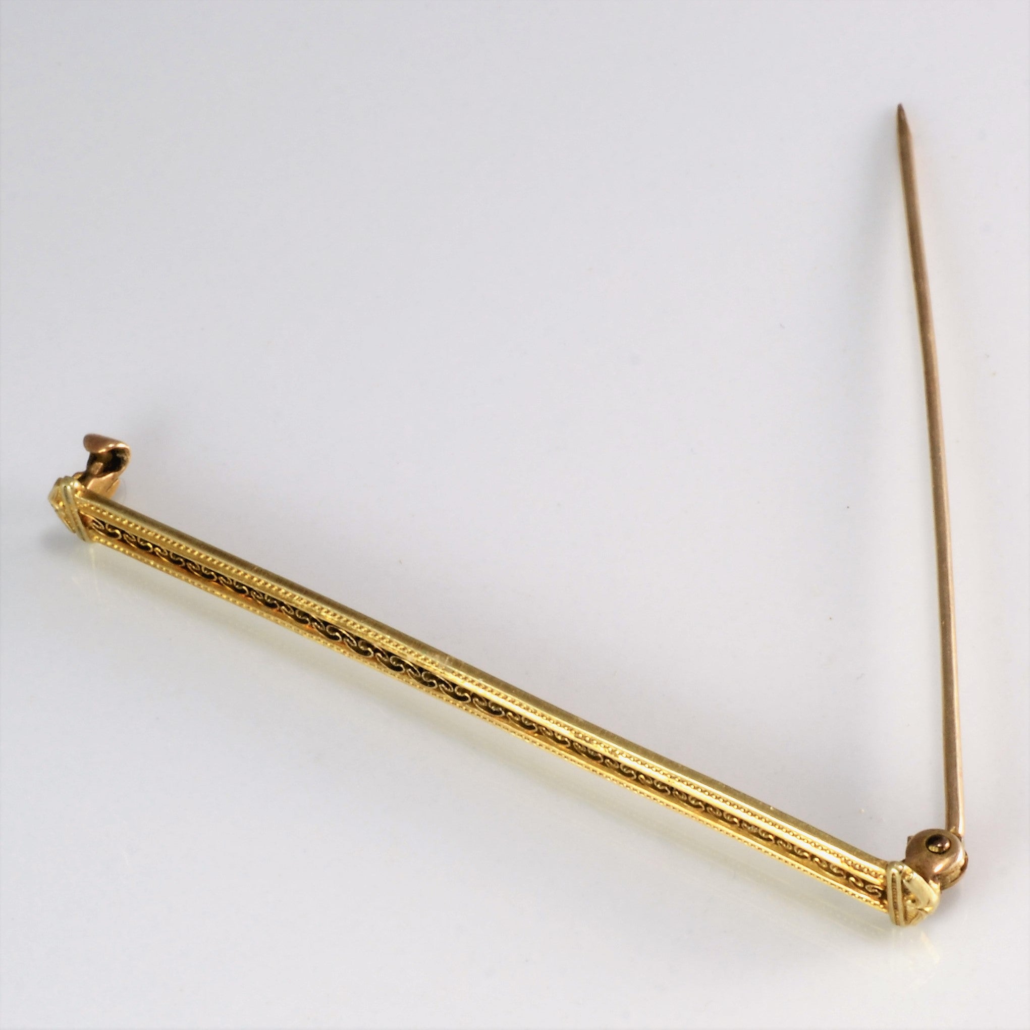 Vintage 10k Gold Filigree Design Pin