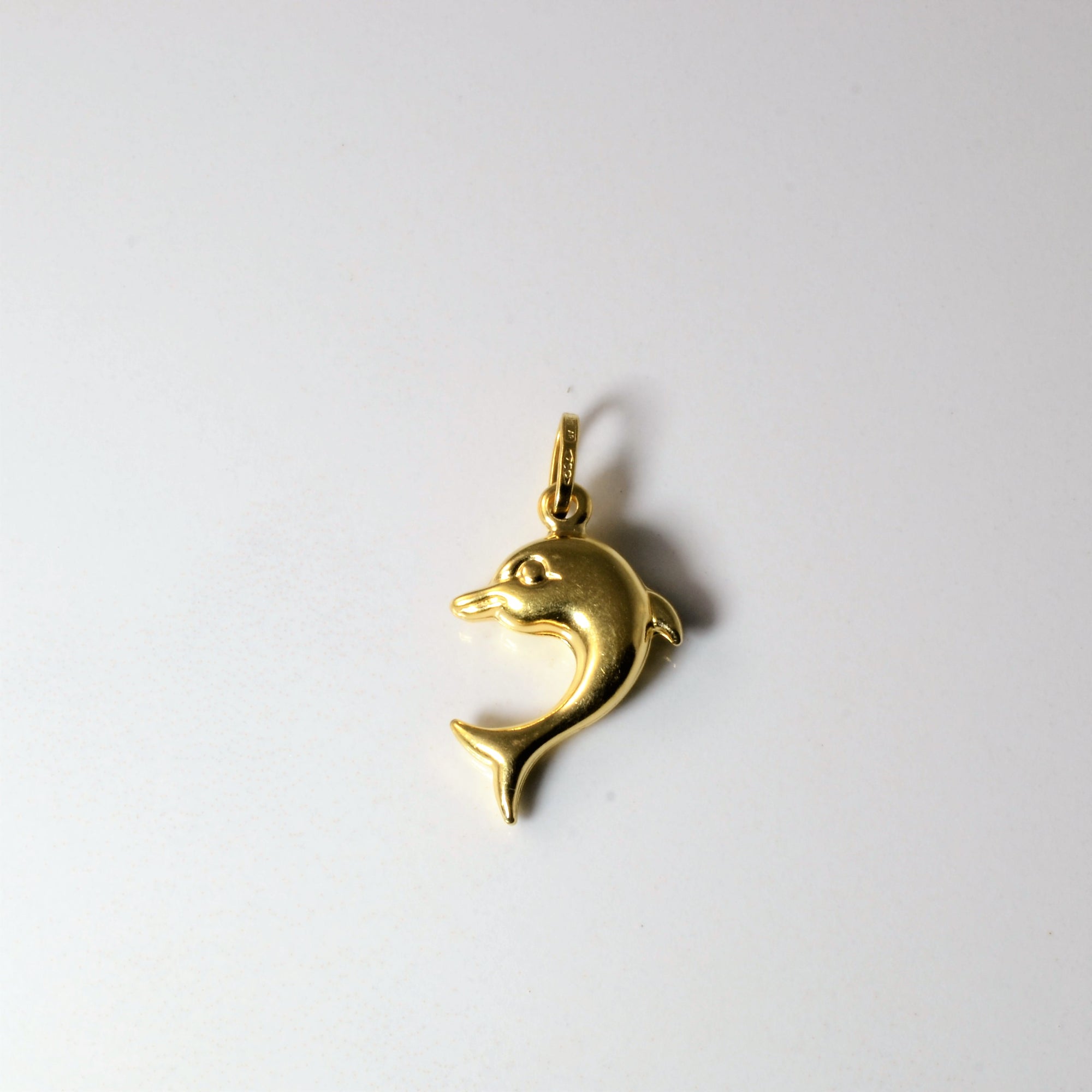 Yellow Gold Dolphin Pendant |