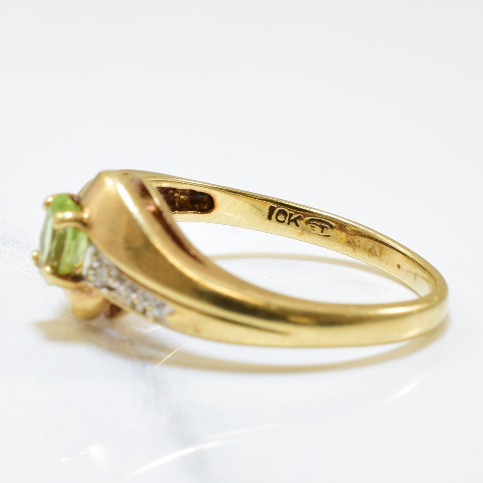 Peridot & Diamond Bypass Ring | 0.50ct, 0.02ctw | SZ 6 |