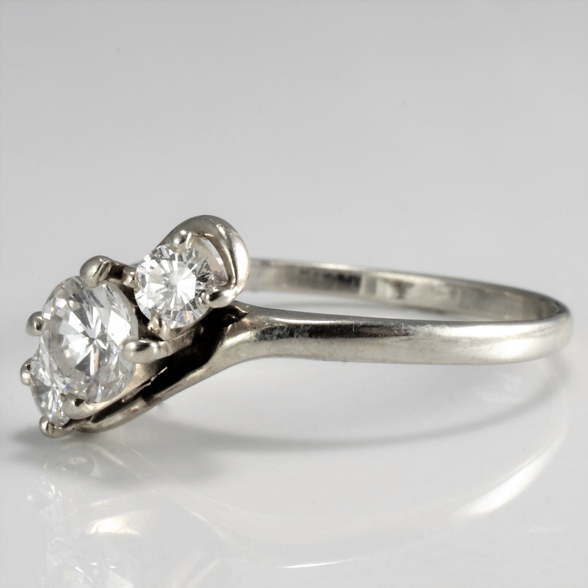 Three Stone Diamond Ladies Ring | 0.59 ctw, SZ 7 |