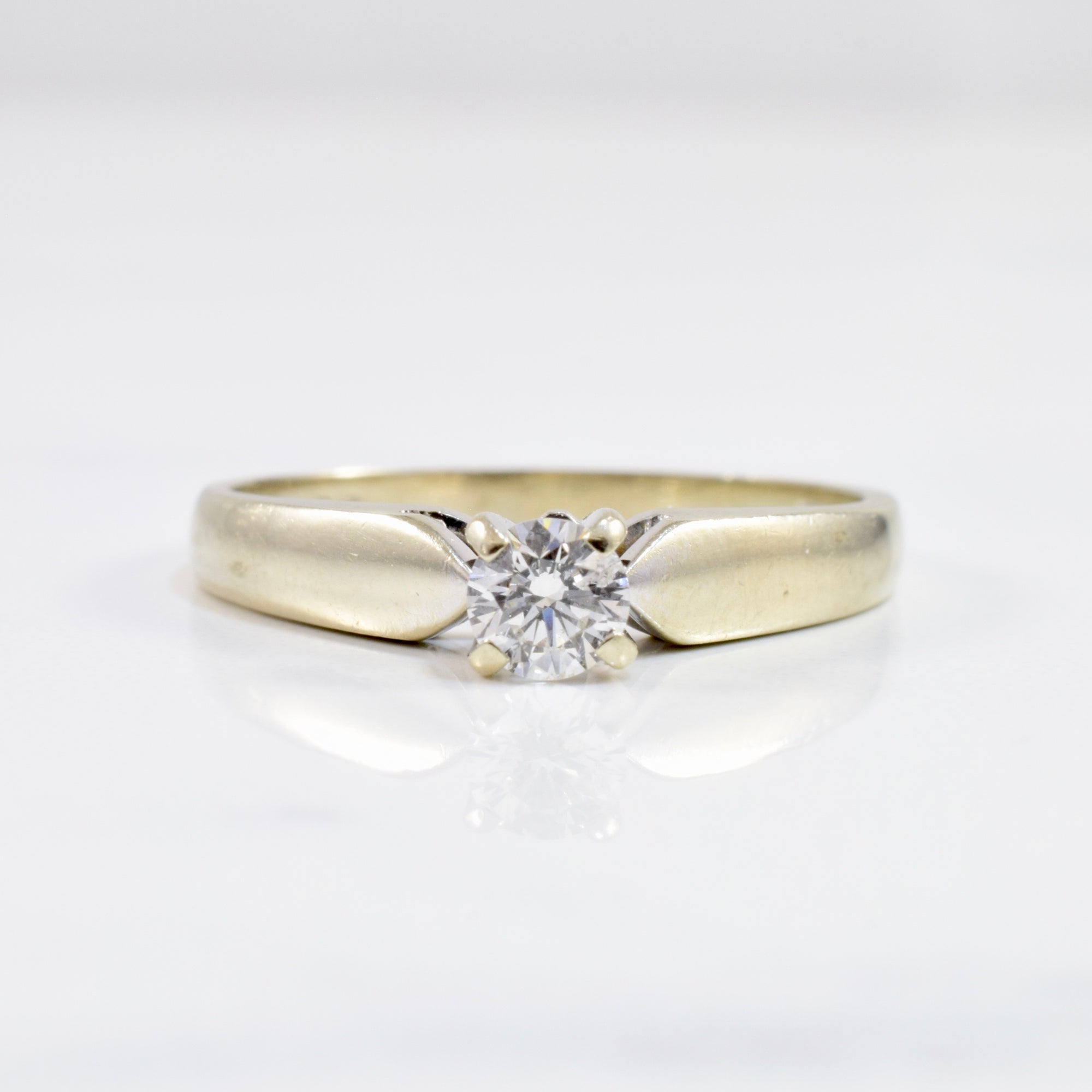 Tapered Diamond Solitaire Engagement Ring | 0.24 ct SZ 7 |