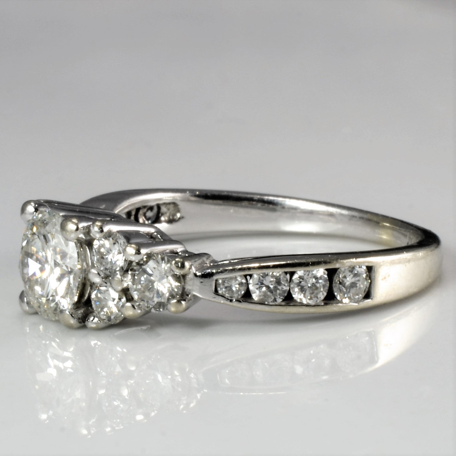 Cluster Diamond Engagement Ring | 0.97 ctw, SZ 4.75 |