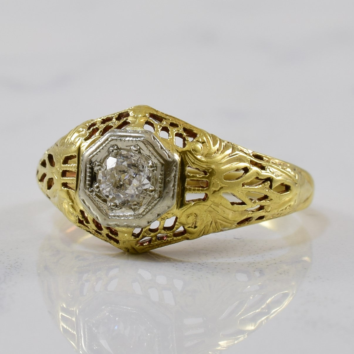 Early 1930s Illusion Set Diamond Ring | 0.15ct | SZ 4.75 |