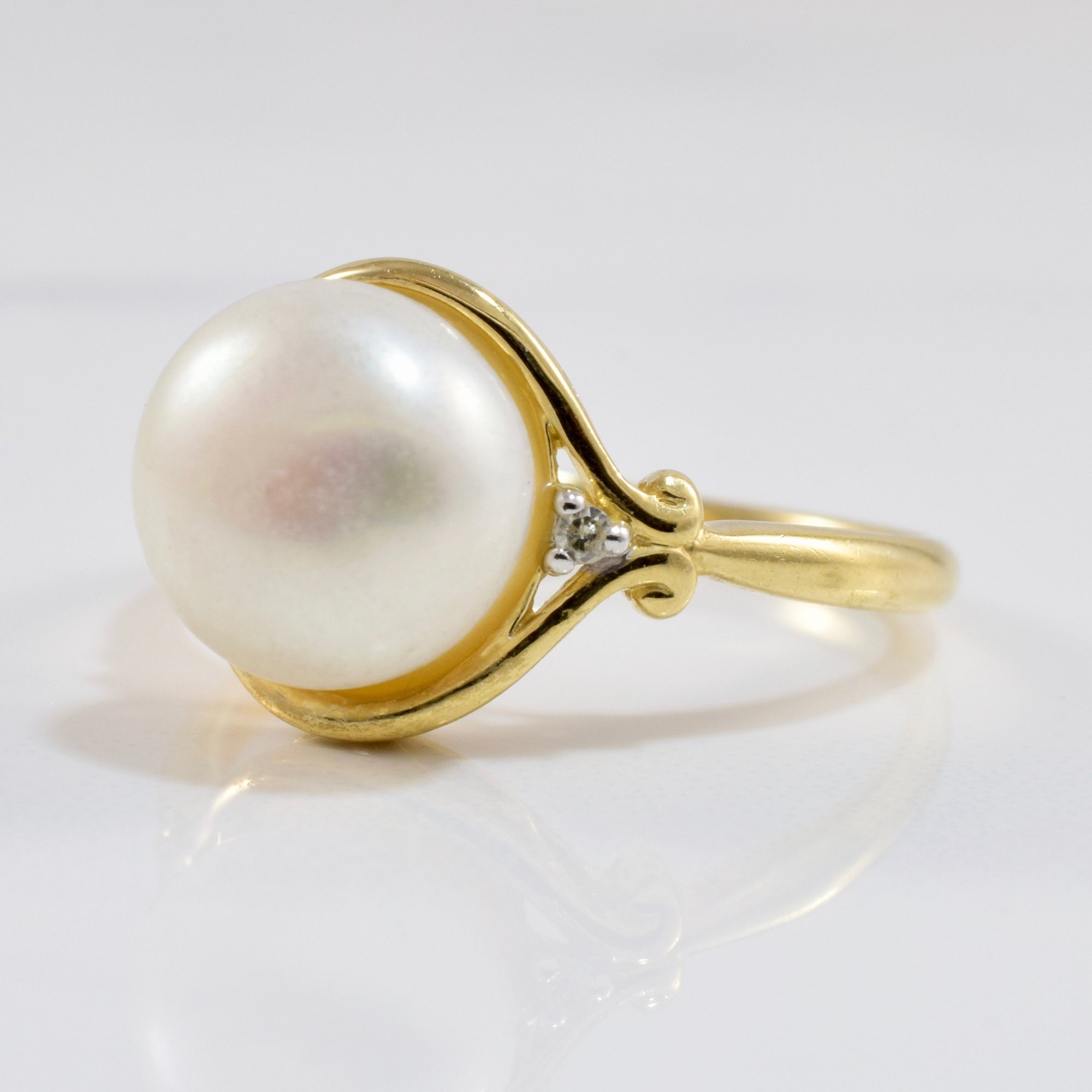 Baroque Pearl and Diamond Ring | 0.02 ctw SZ 7 |
