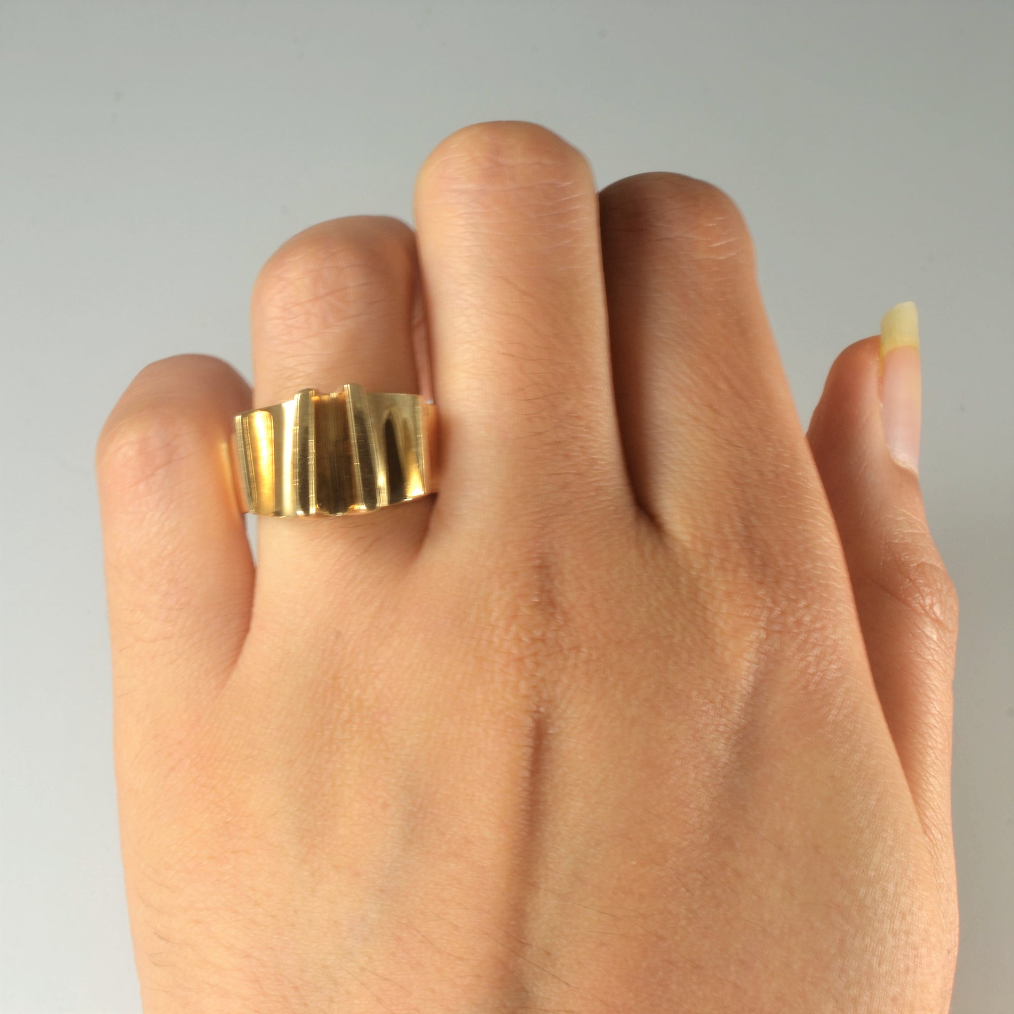 High Set Textured Gold Ring | SZ 6 |