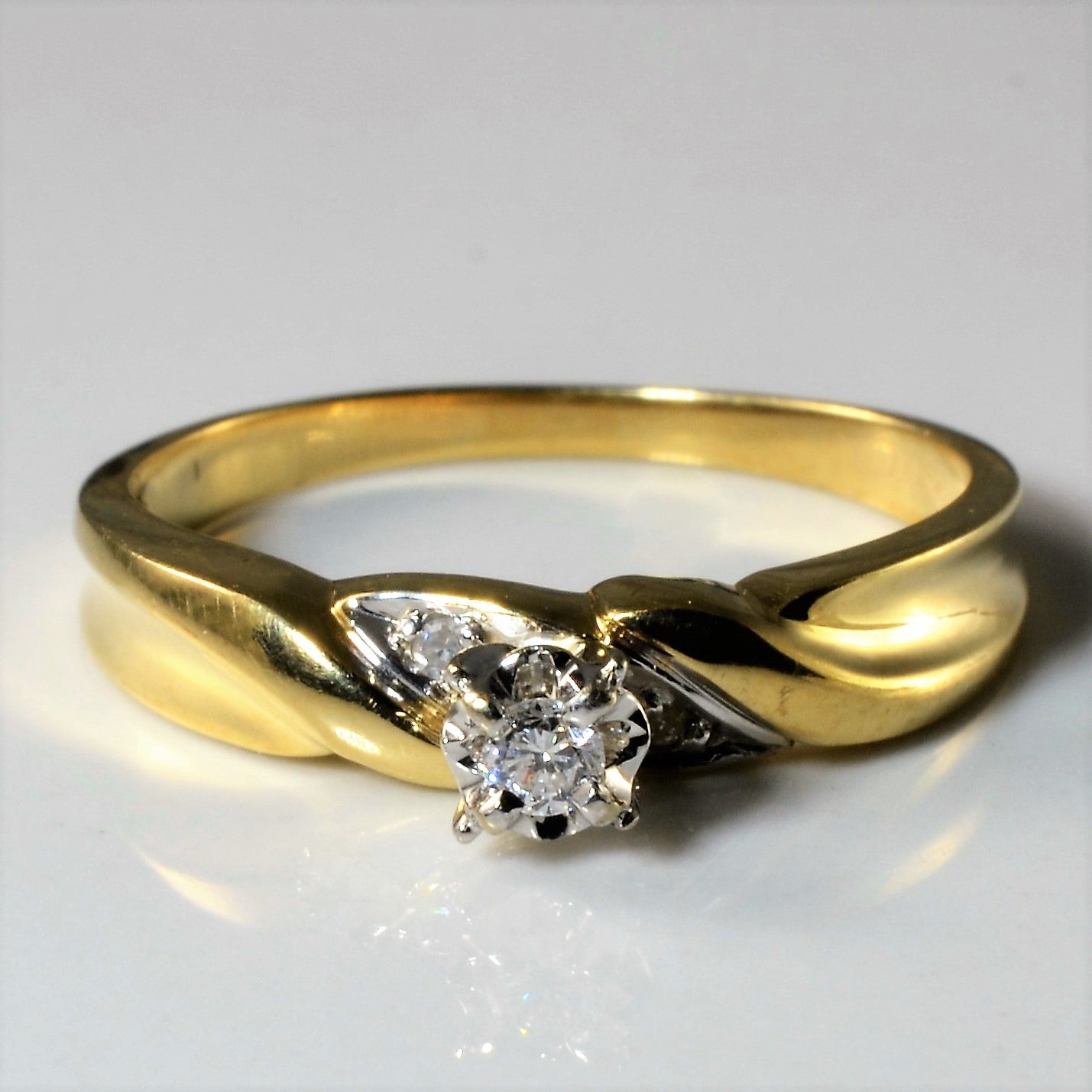 High Set Diamond Ring | 0.06ctw | SZ 7.25 |