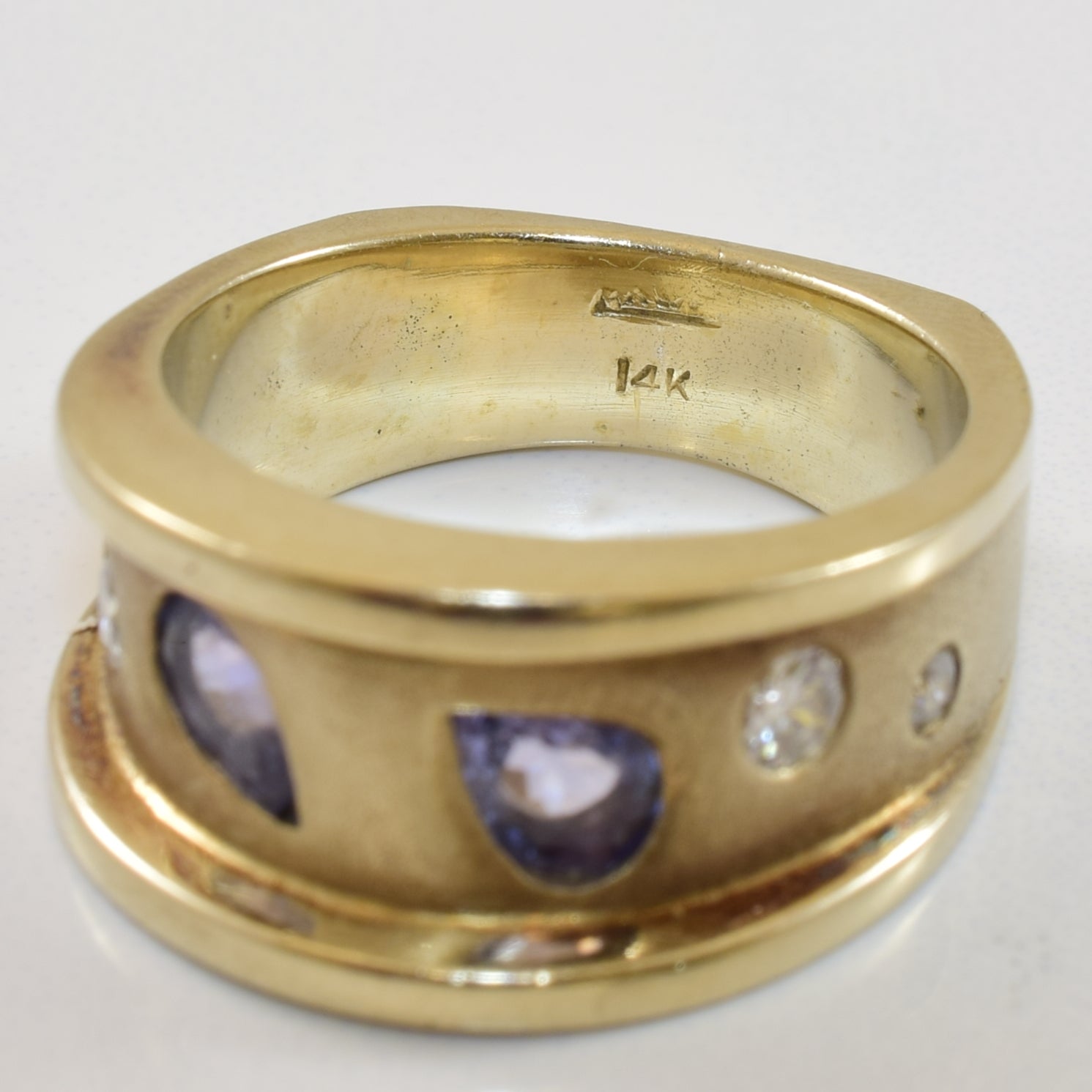 Tanzanite & Diamond Ring | 0.60ctw, 0.24ctw | SZ 7.25 |