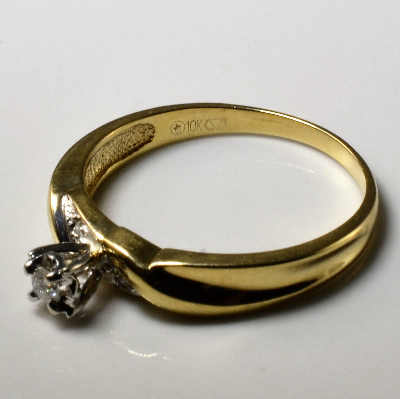 High Set Diamond Ring | 0.06ctw | SZ 7.25 |