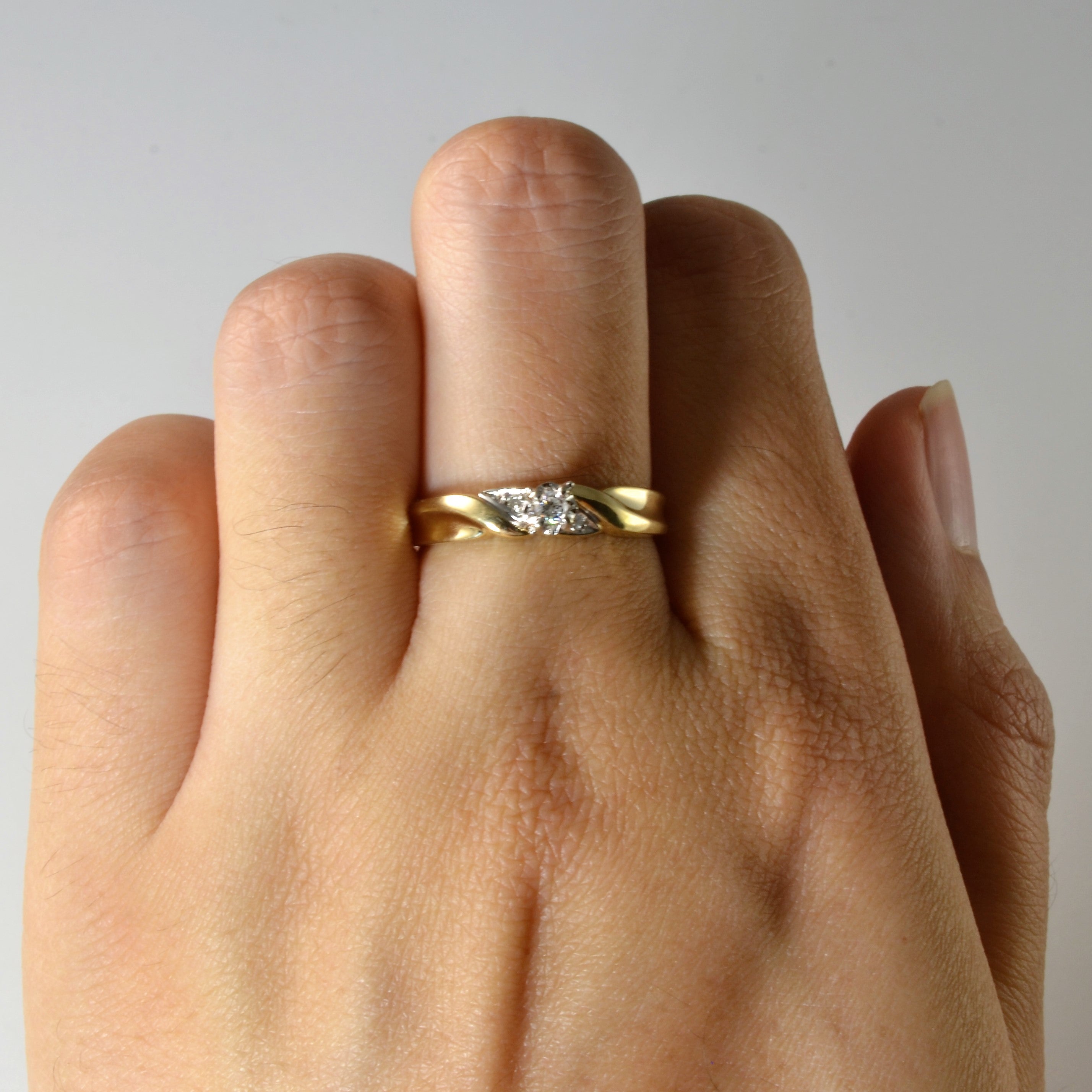 High Set Diamond Ring | 0.06ctw | SZ 7.25 |