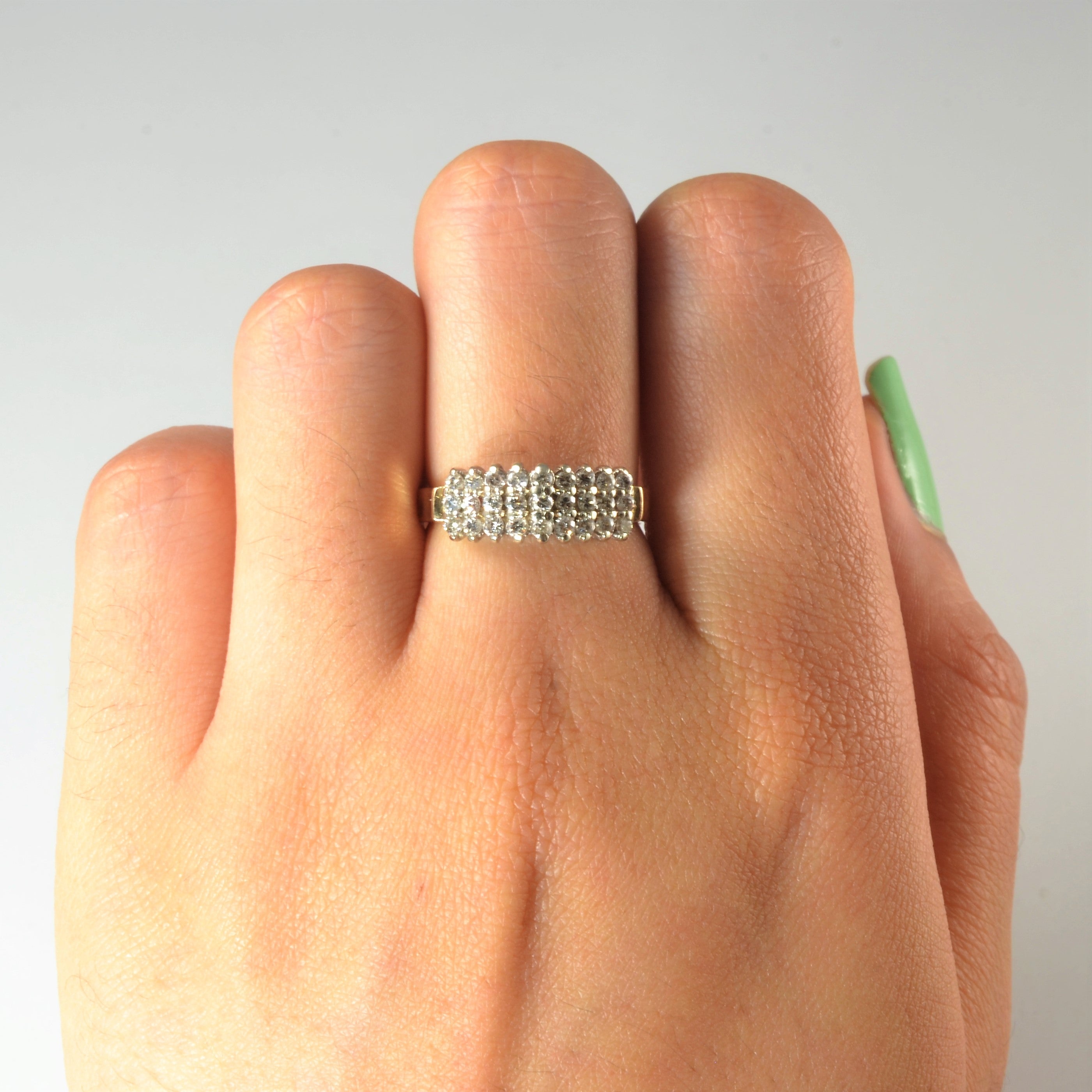 High Set Cluster Diamond Ring | 0.27ctw| SZ 6.5 |