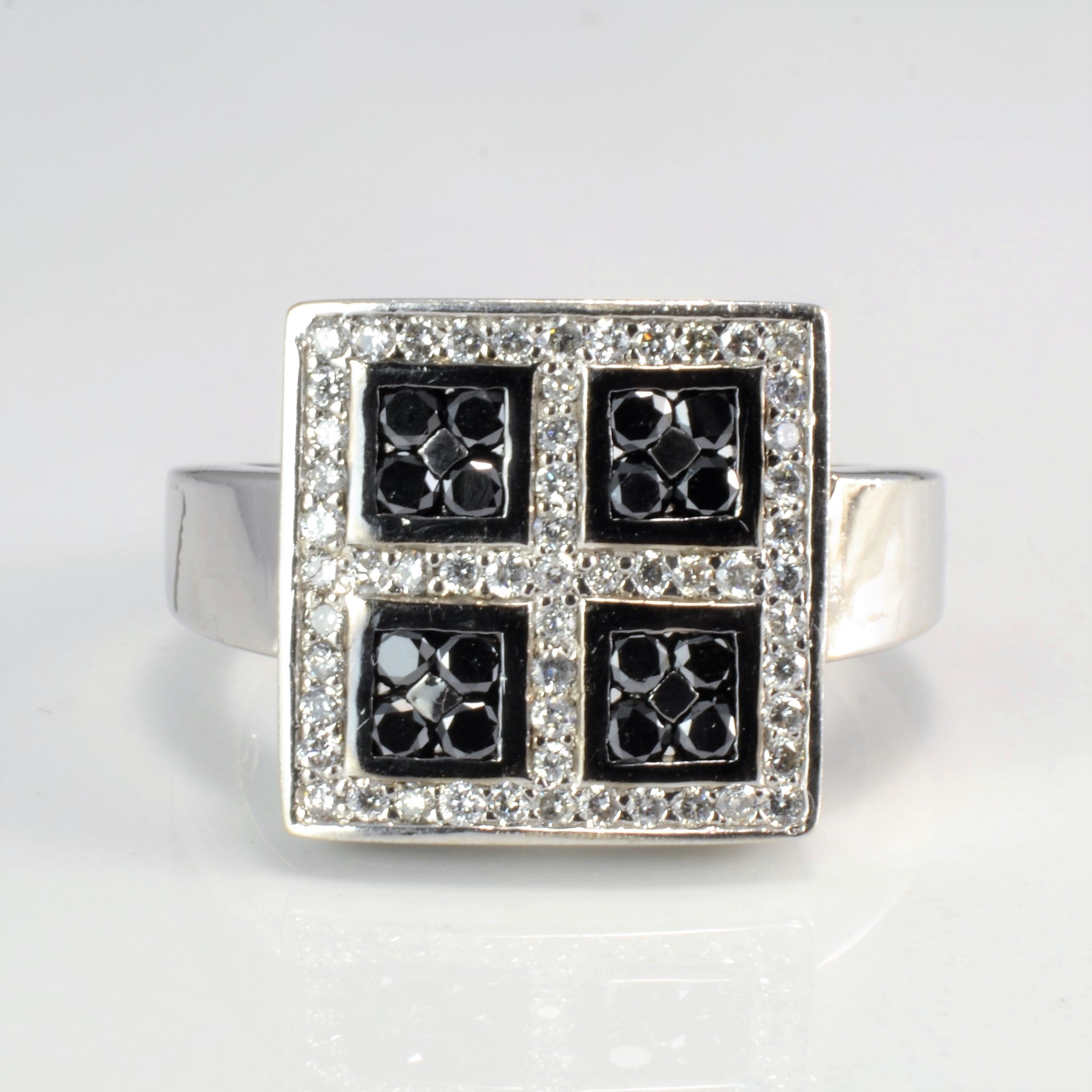 Grid Set Cluster Diamond Ring | 0.73 ctw, SZ 7.75 |