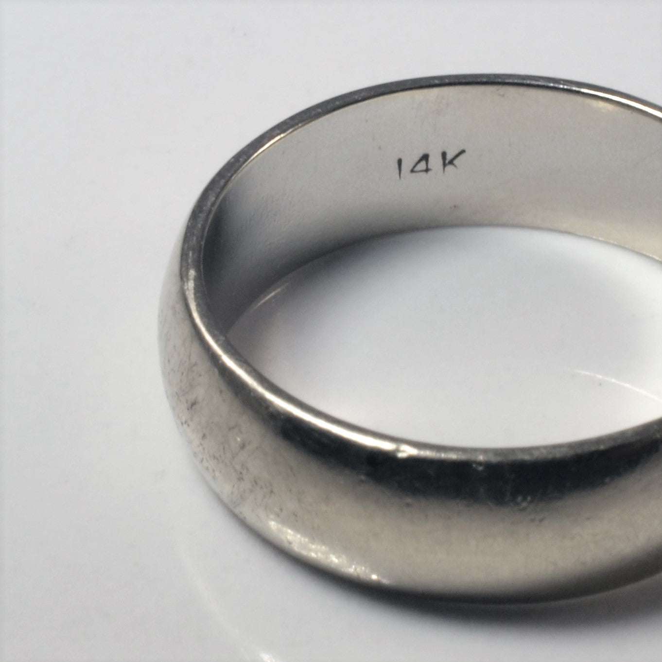 14k White Gold Band | SZ 6.75 |