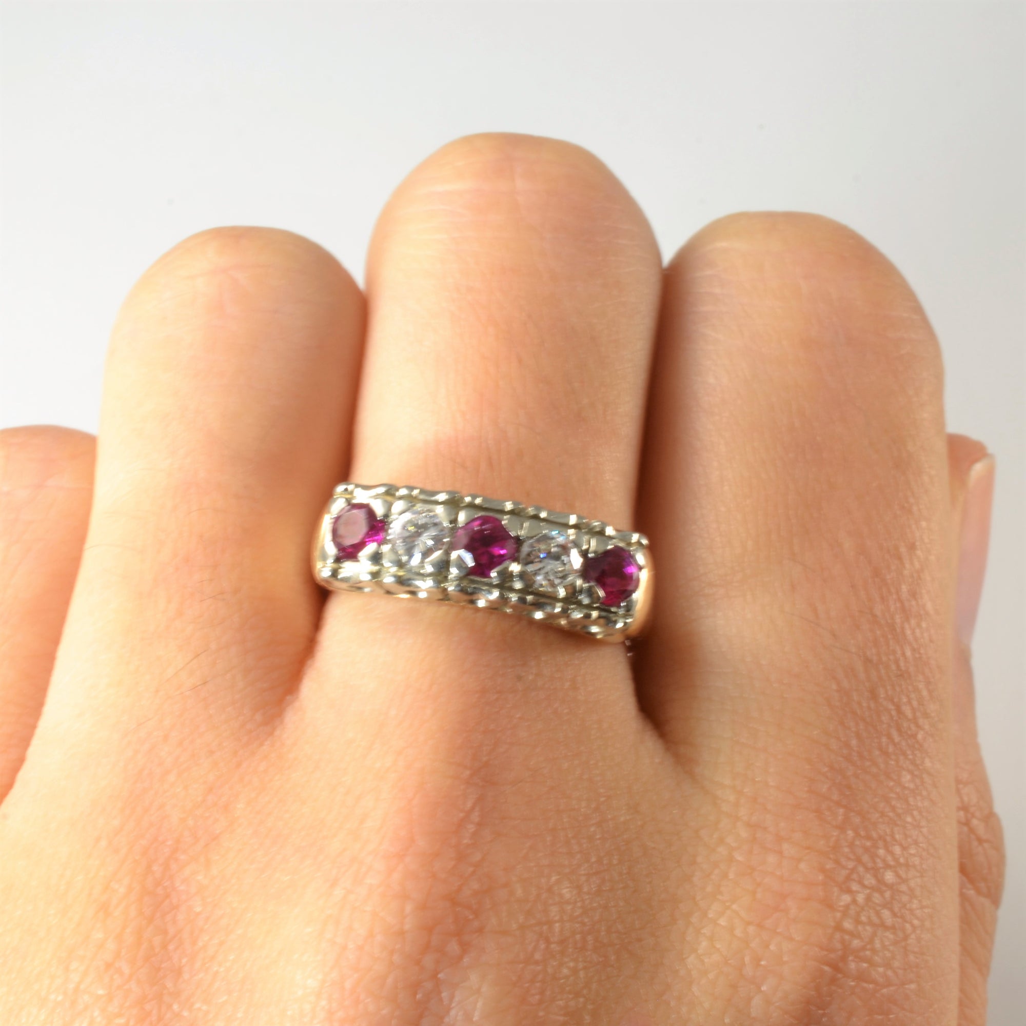 Vintage Diamond & Synthetic Ruby Ring | 0.32ctw, 0.60ctw | SZ 7.5 |