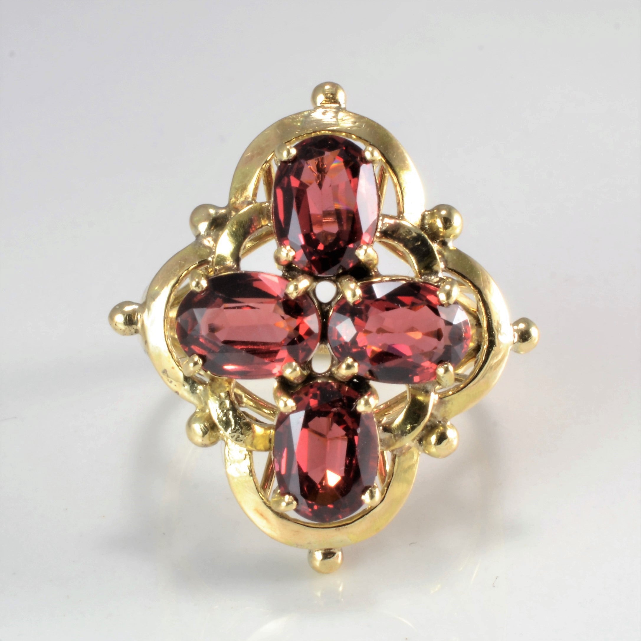 Prong Set Garnet Vintage Ring | SZ 6.5 |