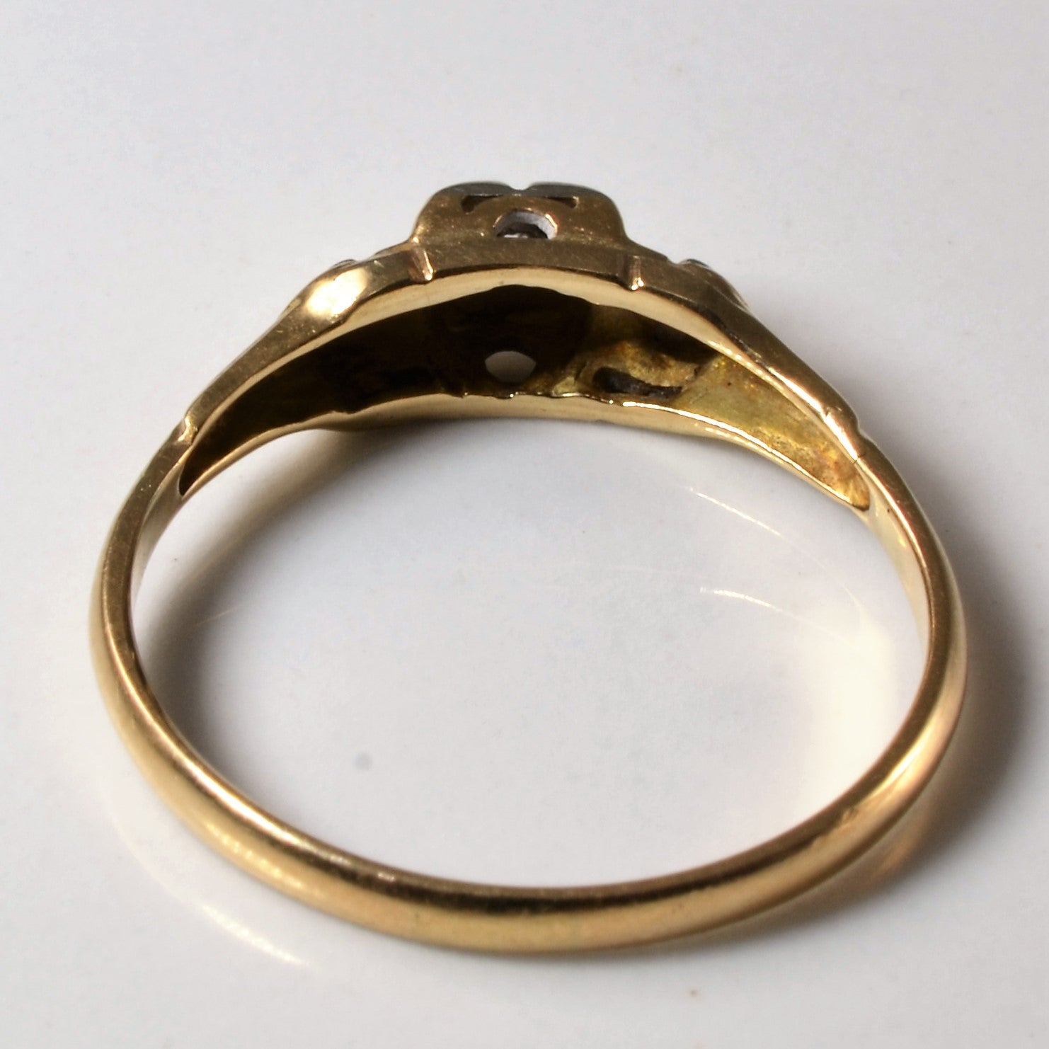 1930s Orange Blossom Detailed Diamond Ring | 0.03ct | SZ 7.75 |