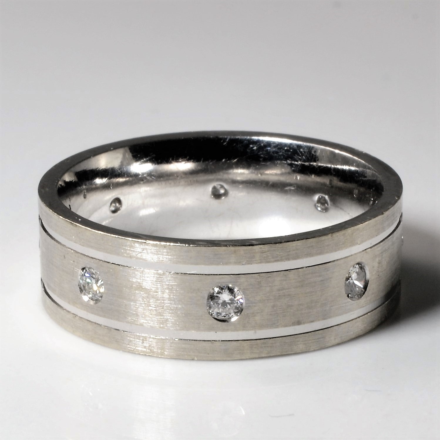Flush Set Diamond Band | 0.28ctw | SZ 8 |