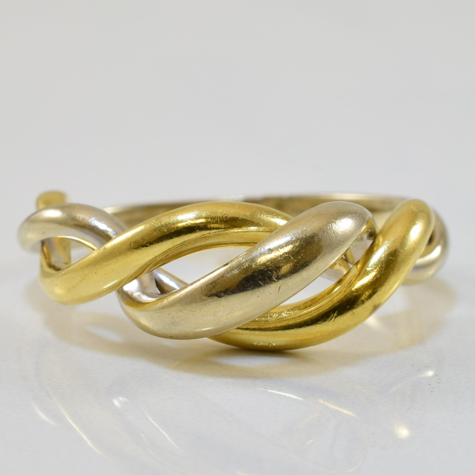 Two Tone Twisted Ring | SZ 6.75 |