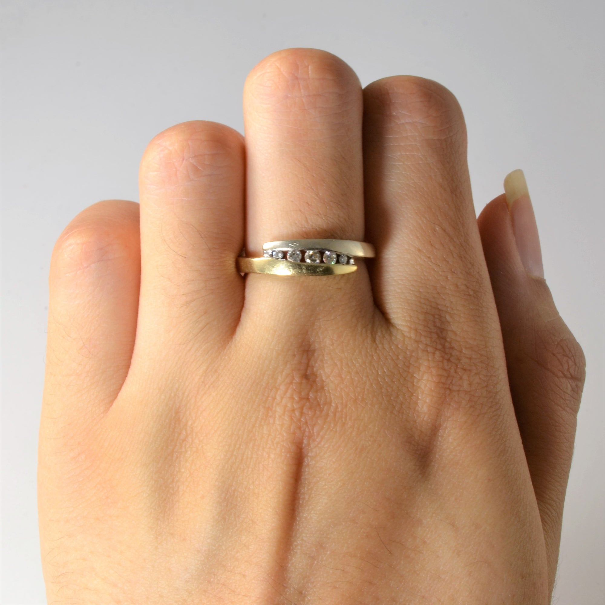 Two Tone Channel Bypass Ring | 0.15ctw | SZ 6.75 |