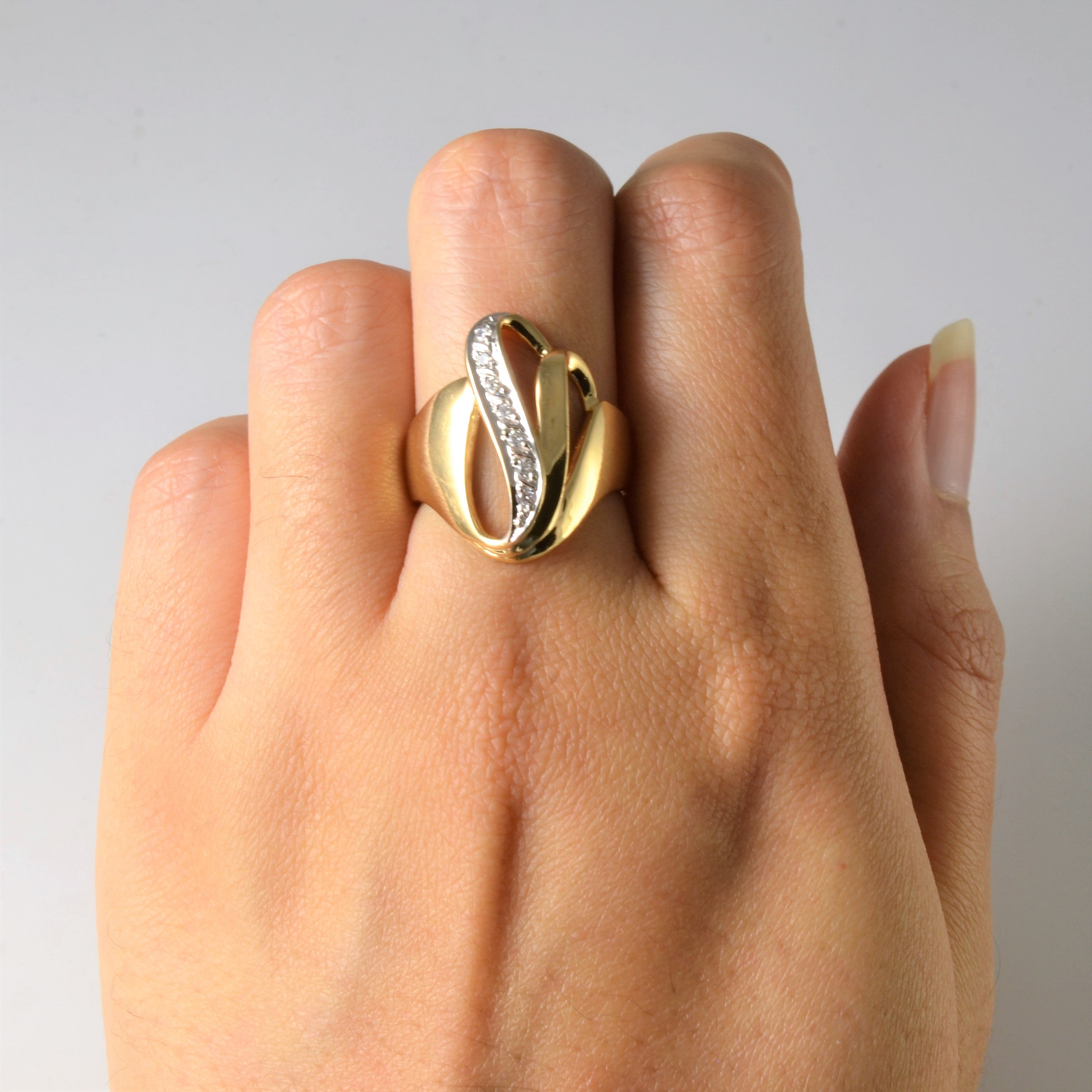 Diamond Wave Cocktail Ring | 0.07ctw | SZ 7 |