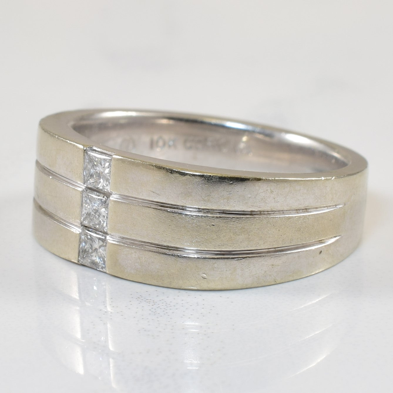 Channel Set Diamond Tapered Ring | 0.18ctw | SZ 8 |