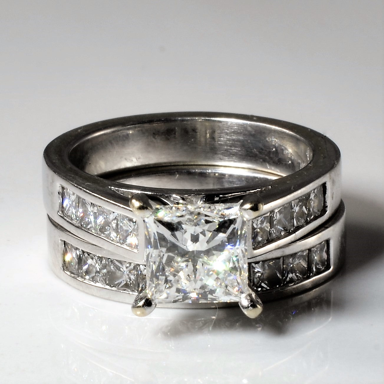 Canadian Diamond Princess Wedding Set | 3.11ctw | VS2 G | SZ 5.5 |